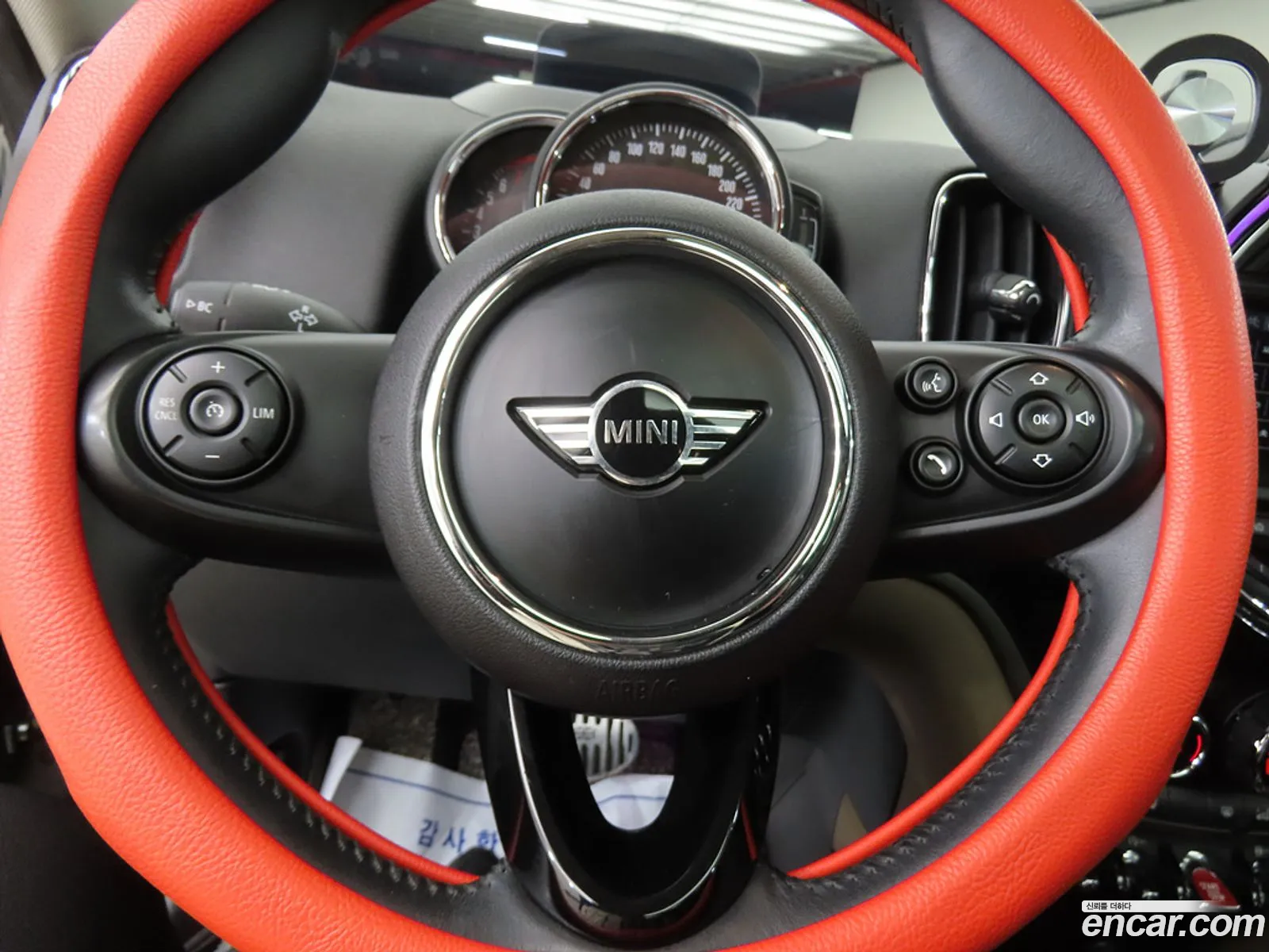 Mini Cooper Countryman 2018 — 3