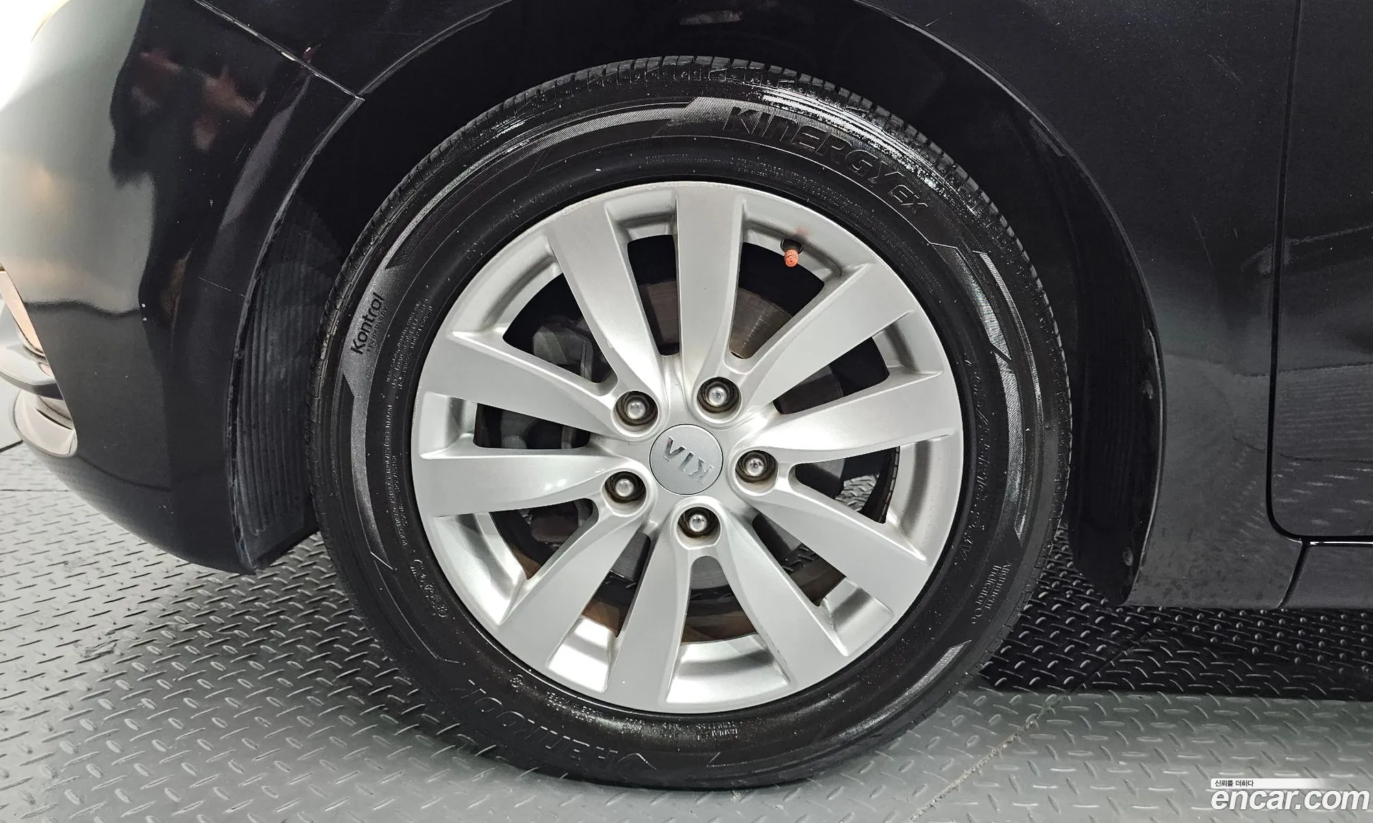 Kia K3 2013 KNAFK412BDA846691 — 19