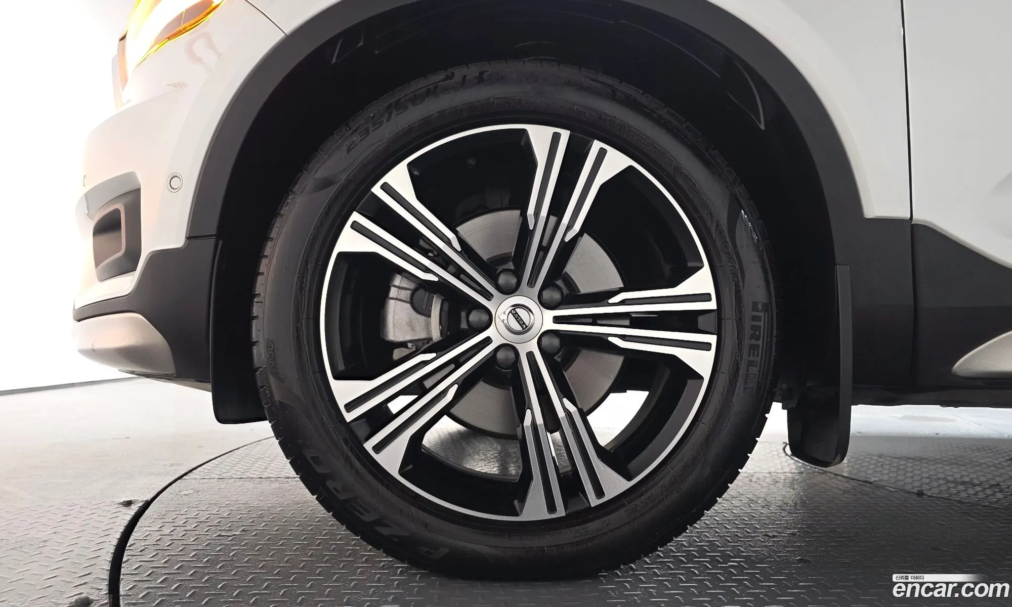 Volvo XC40 2022 — 9