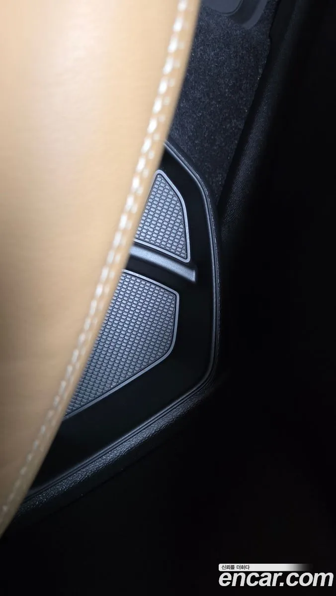 Volvo XC40 2022 — 11