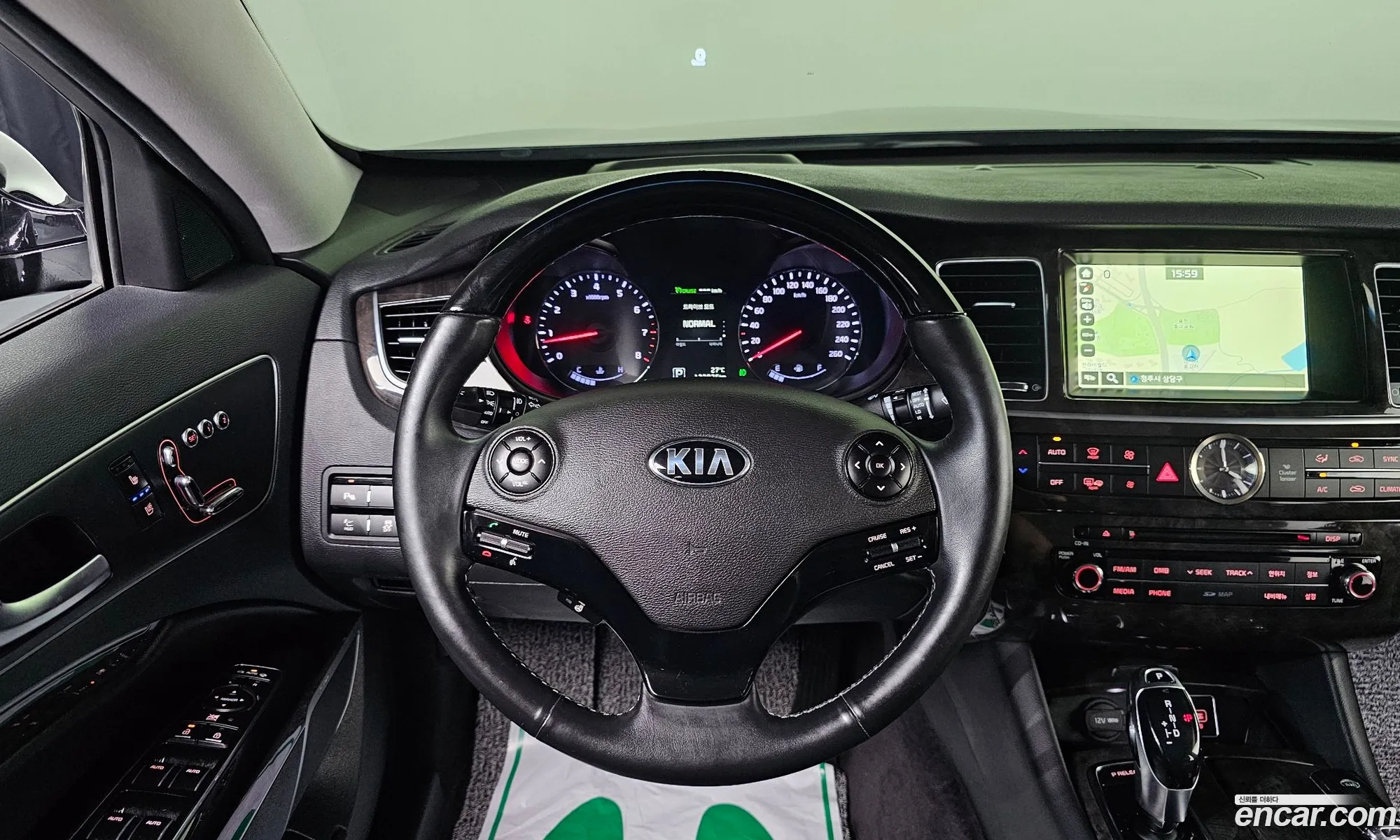 Kia K9 2016 KNALU411BGS034692 — 19