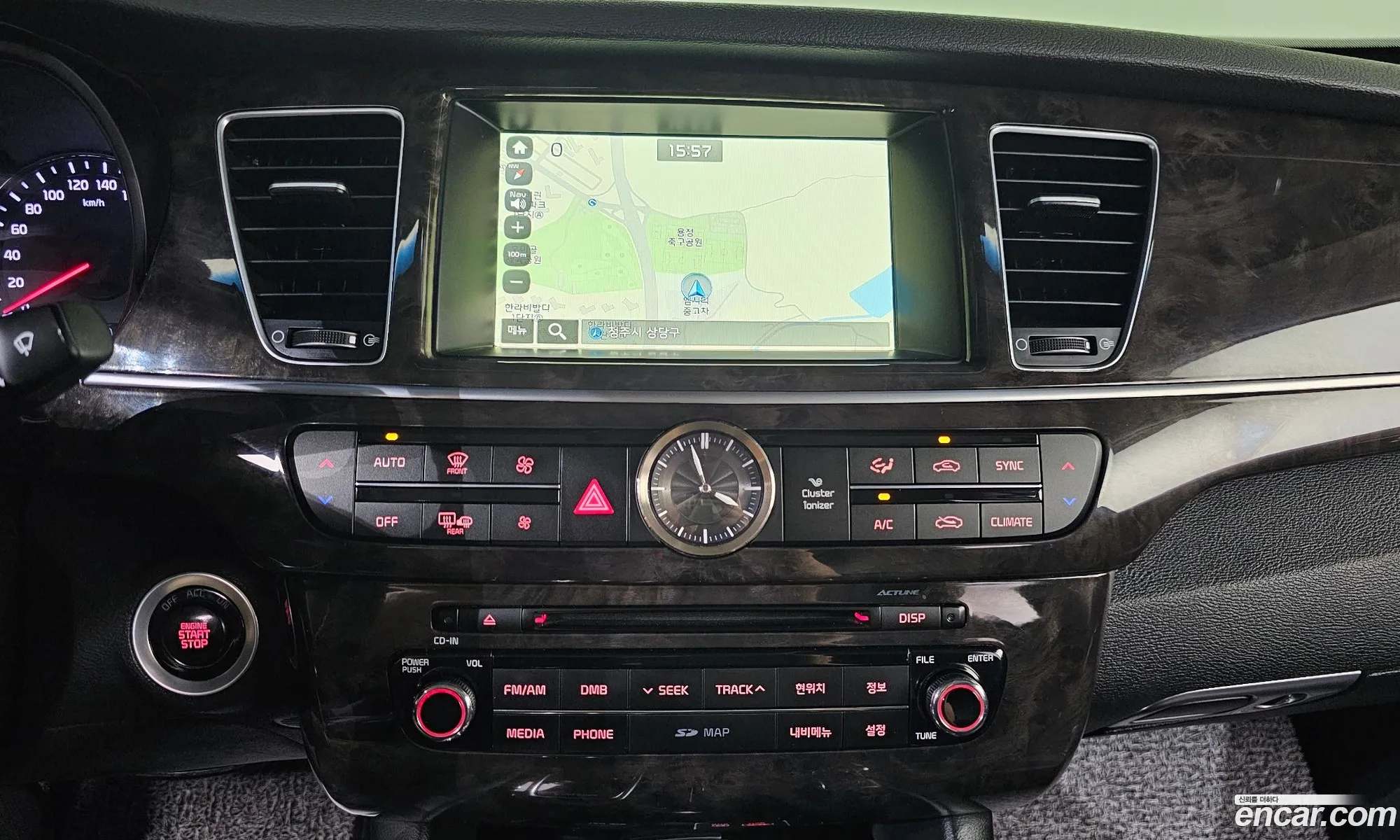 Kia K9 2016 KNALU411BGS034692 — 5