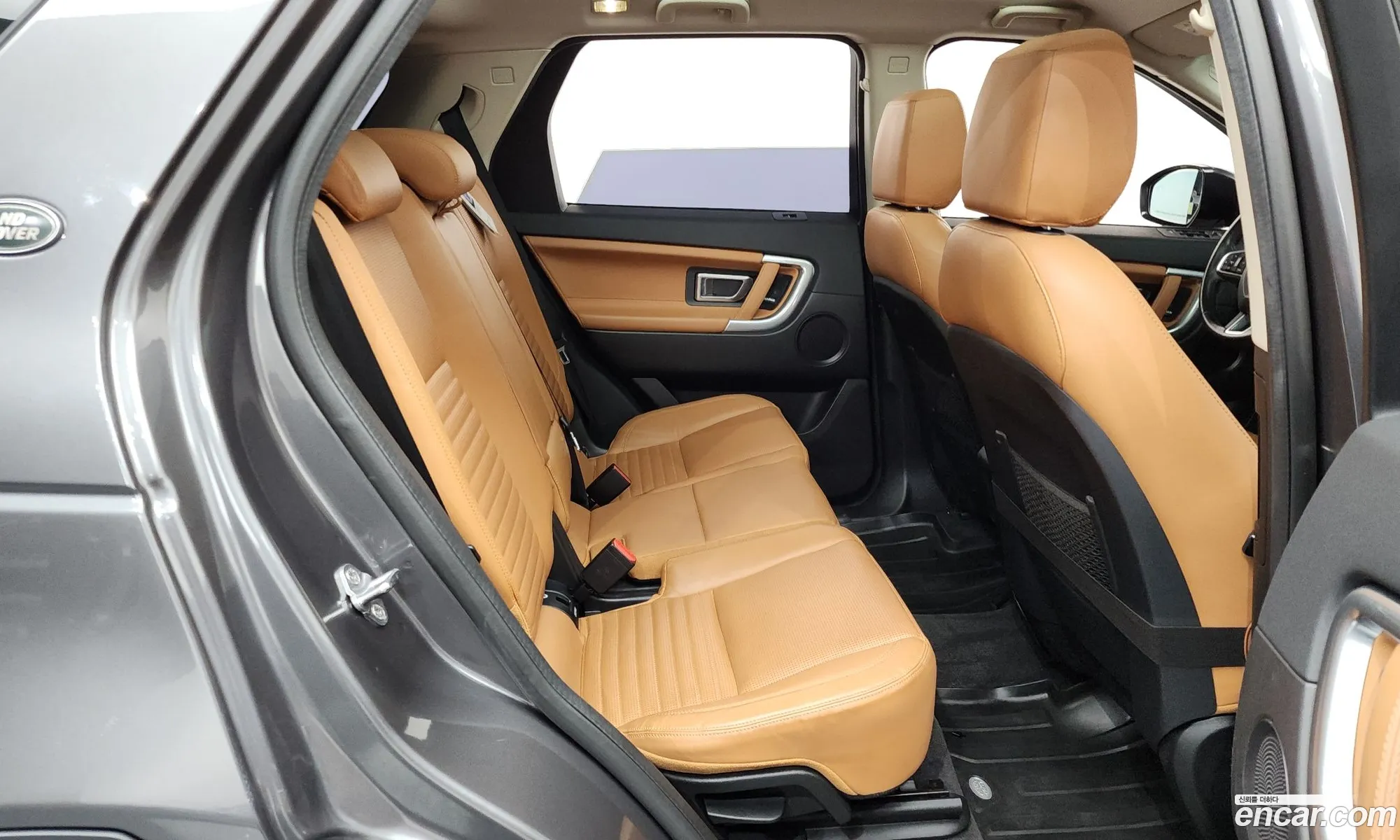 Land Rover Discovery Sport 2019 — 30
