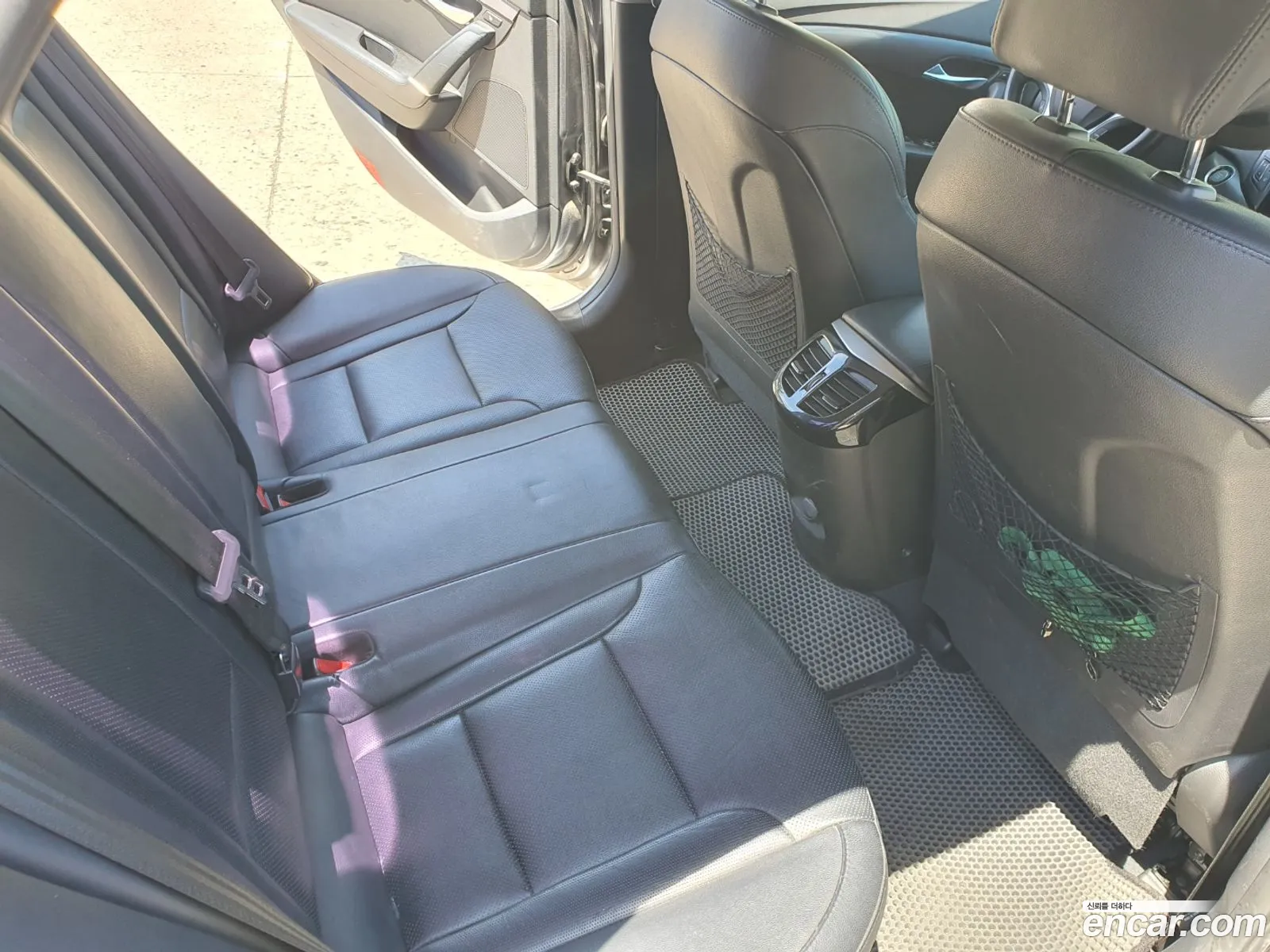 Hyundai i40 Saloon 2012 — 10