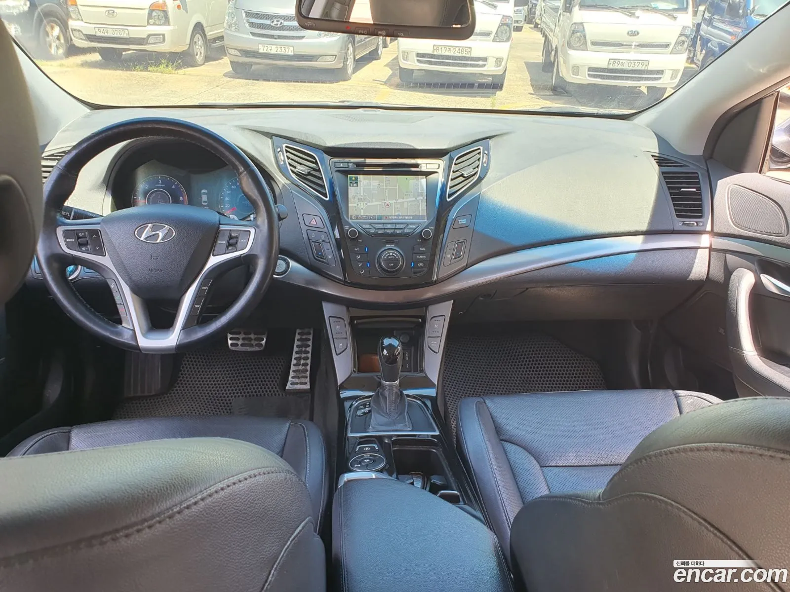 Hyundai i40 Saloon 2012 — 15
