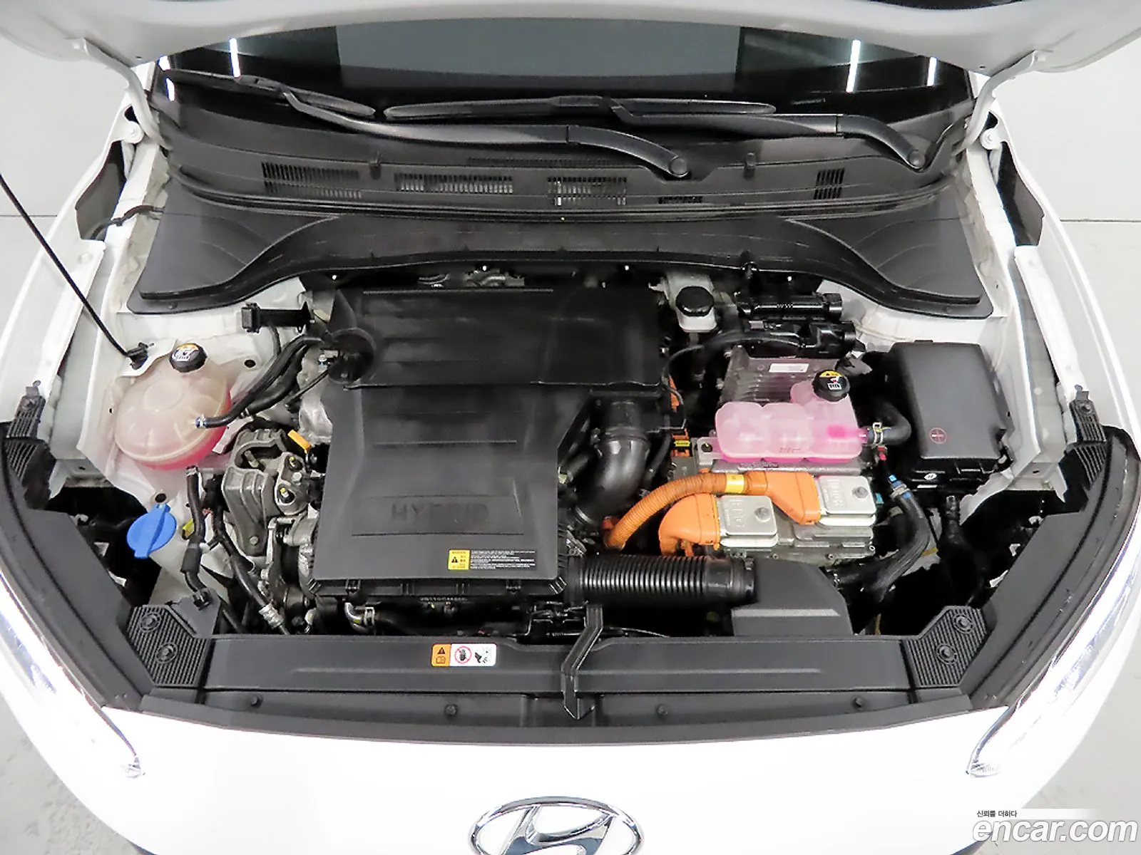 Hyundai Kona Hybrid 2022 — 13