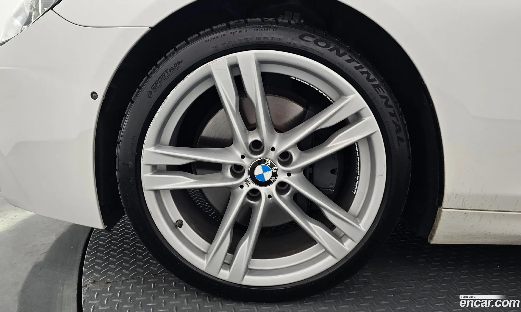 BMW 6 Series 2016 WBA6E4101GG377890 — 10