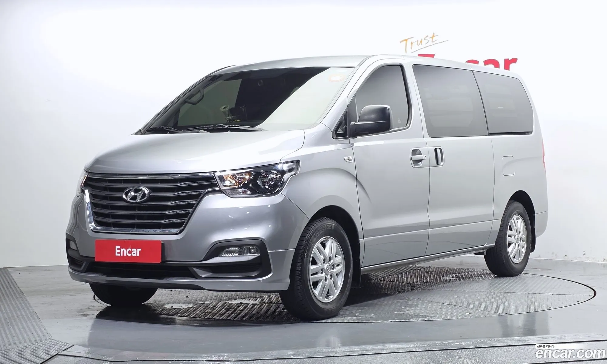 Hyundai Grand Starex 2020 — 20