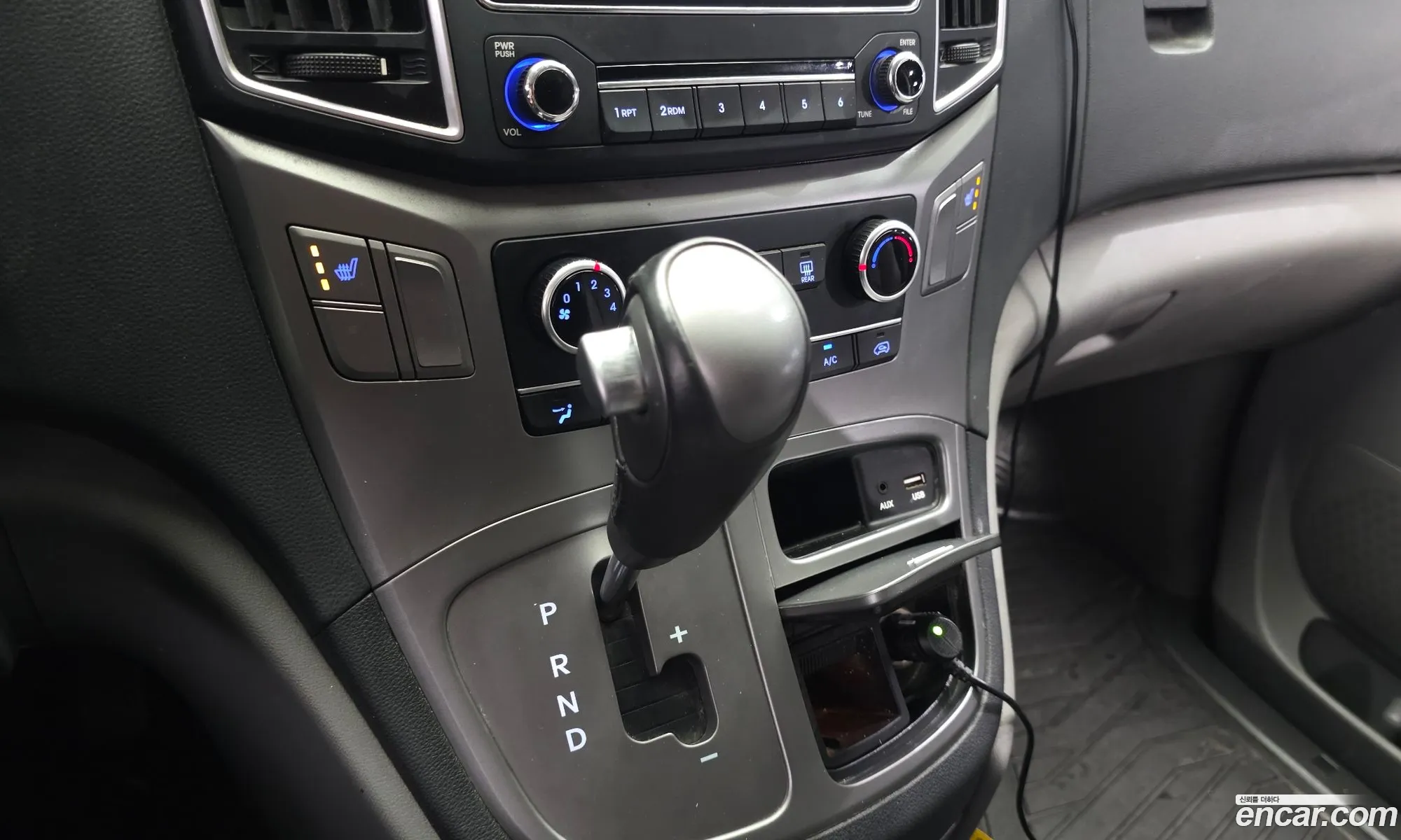 Hyundai Grand Starex 2020 — 19