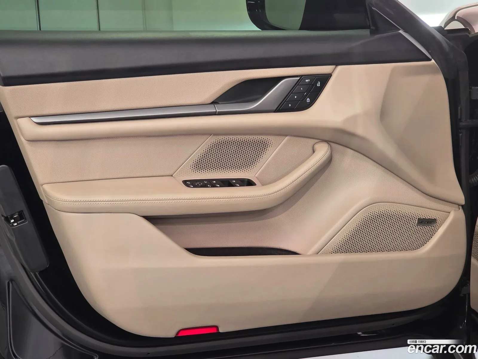 Porsche Taycan 2025 — 15