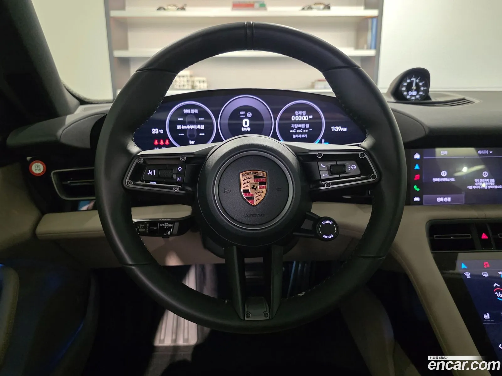 Porsche Taycan 2025 — 6