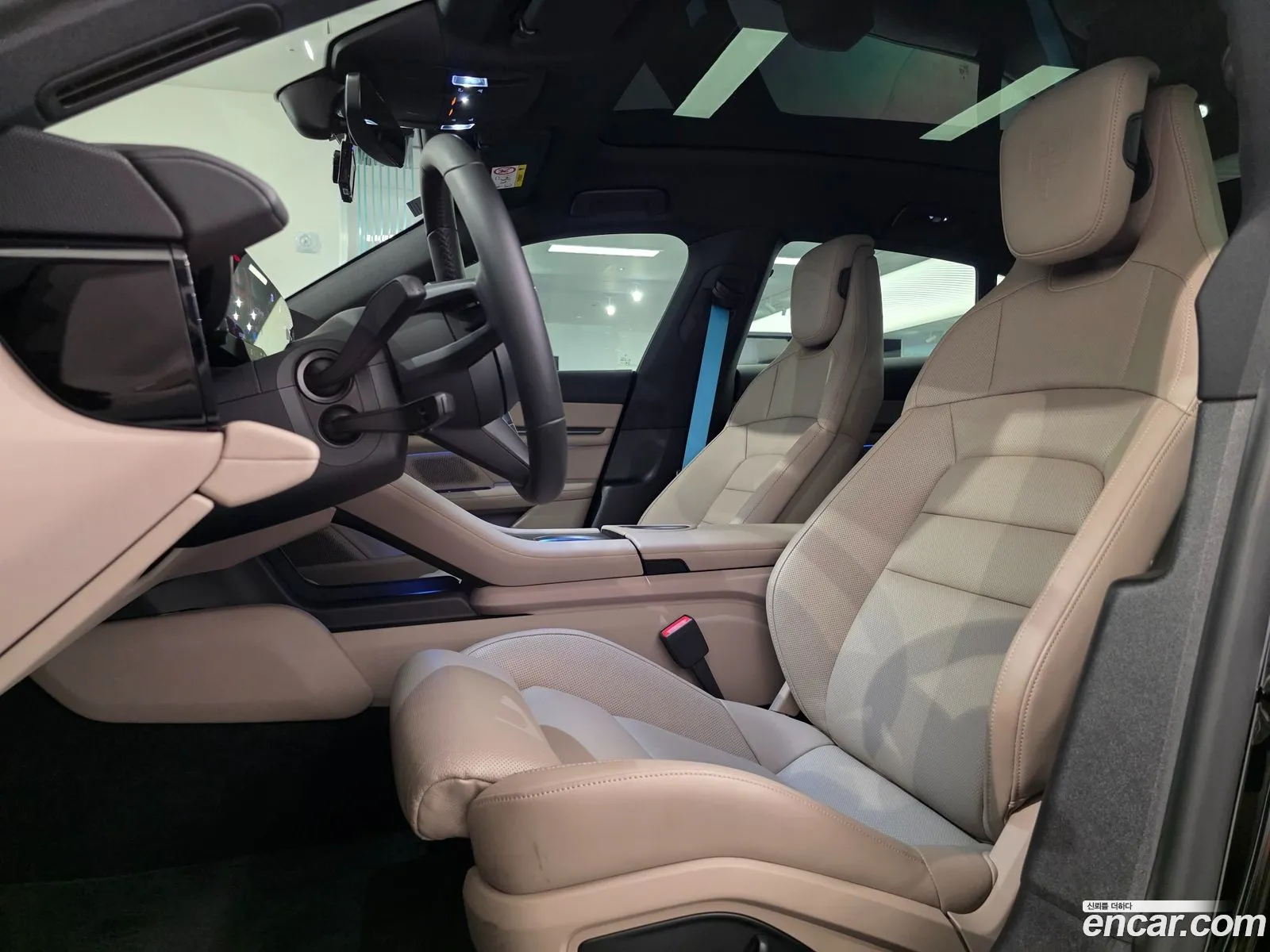 Porsche Taycan 2025 — 7
