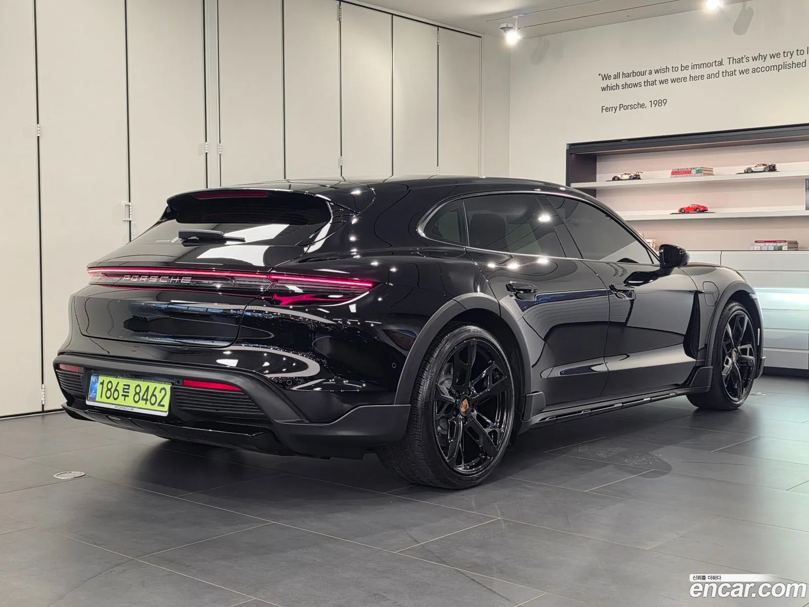 Porsche Taycan 2025 — 10
