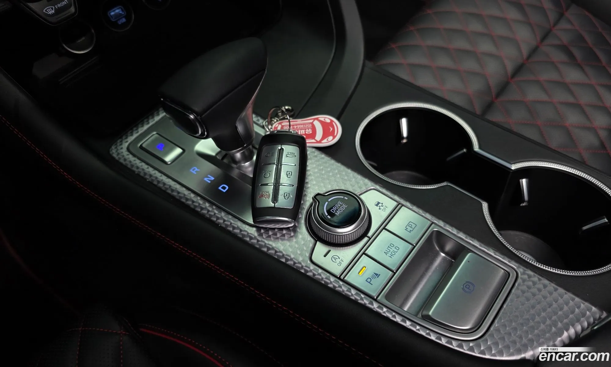 Genesis G70 2022 KMTG641EDPU108037 — 6