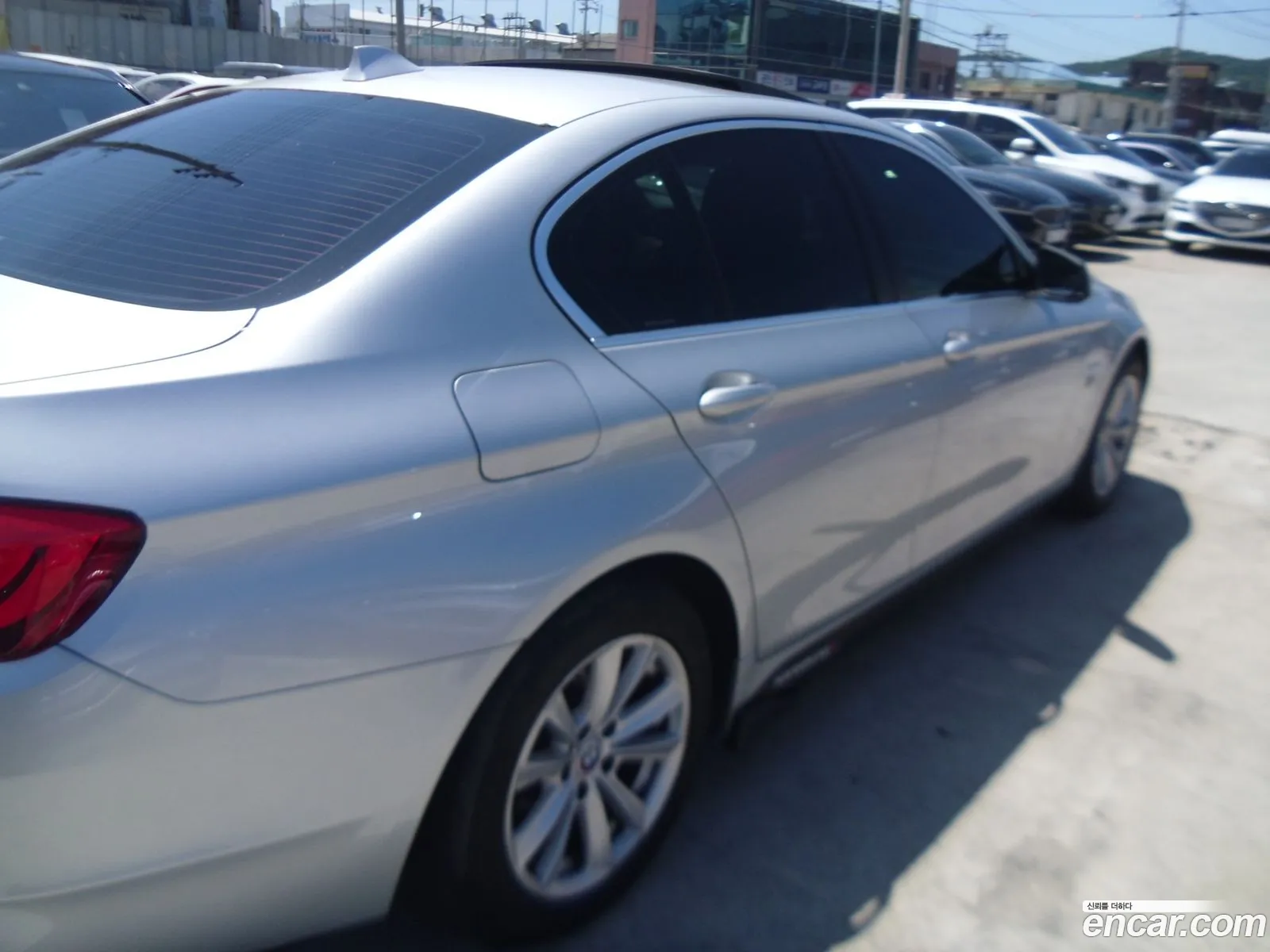 BMW 5 Series 2012 — 19