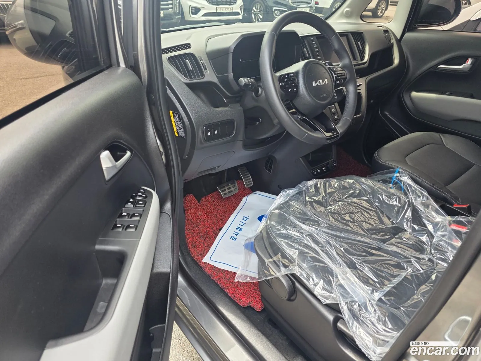 Kia Kia Ray EV 2024 — 6