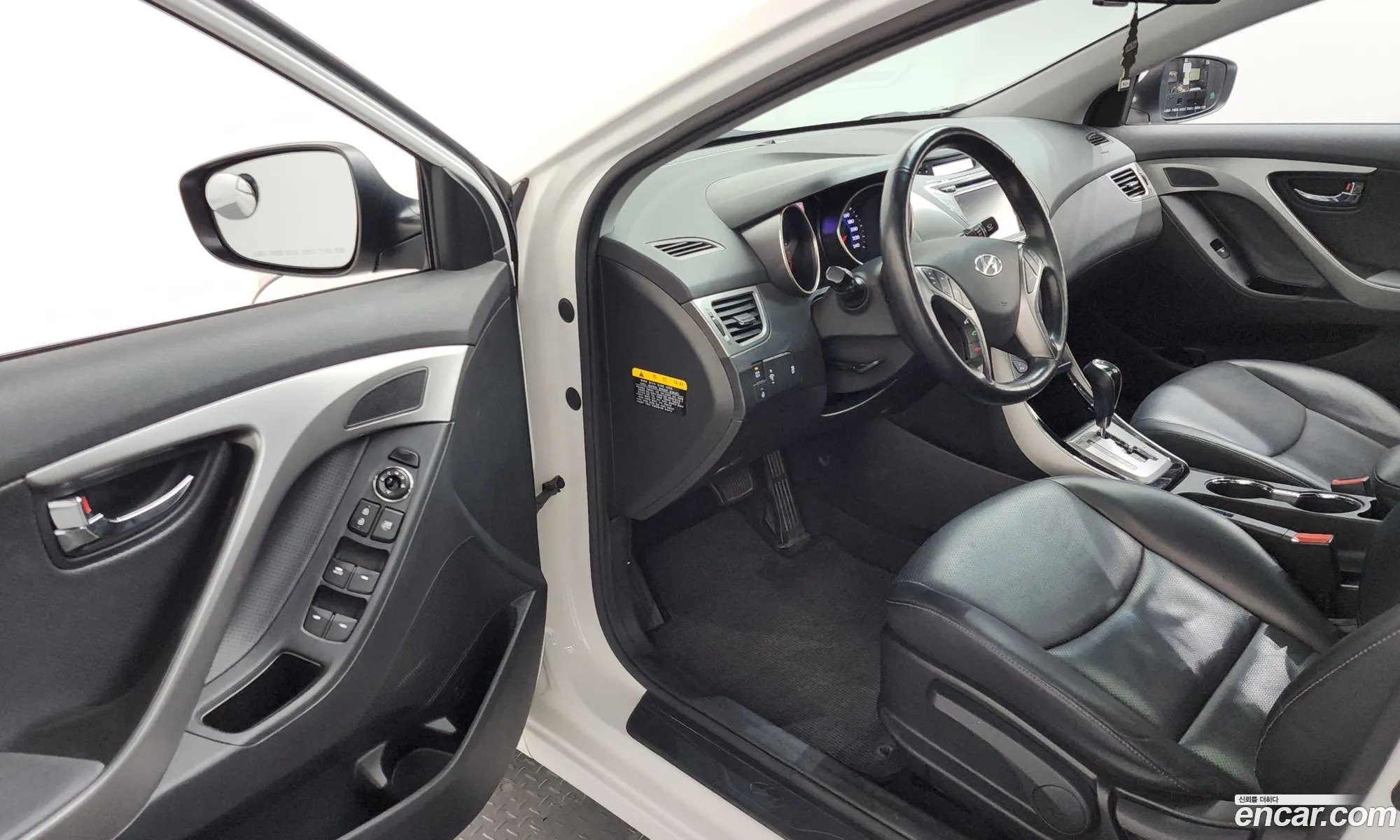 Hyundai Elantra MD 2012 — 10
