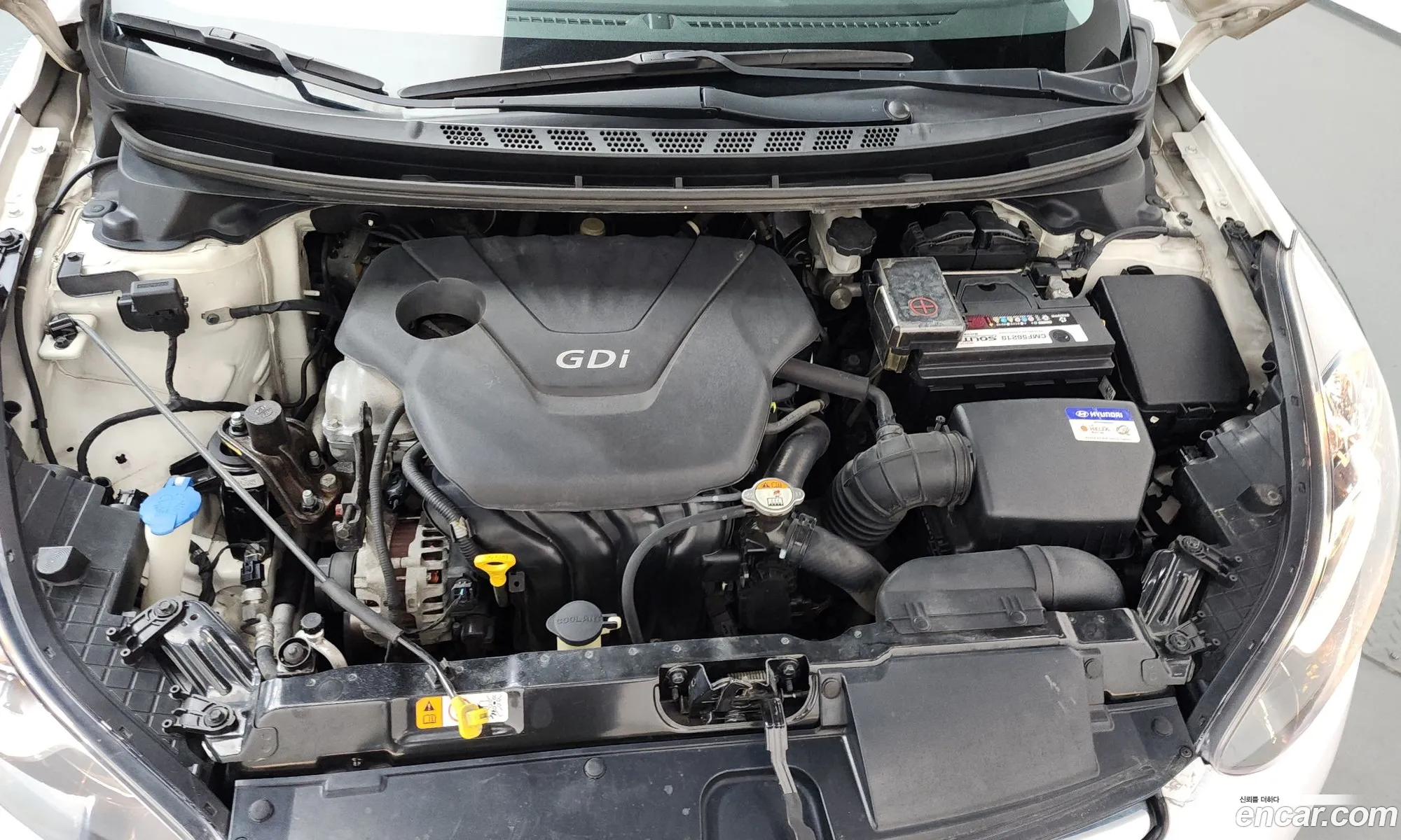 Hyundai Elantra MD 2012 — 24
