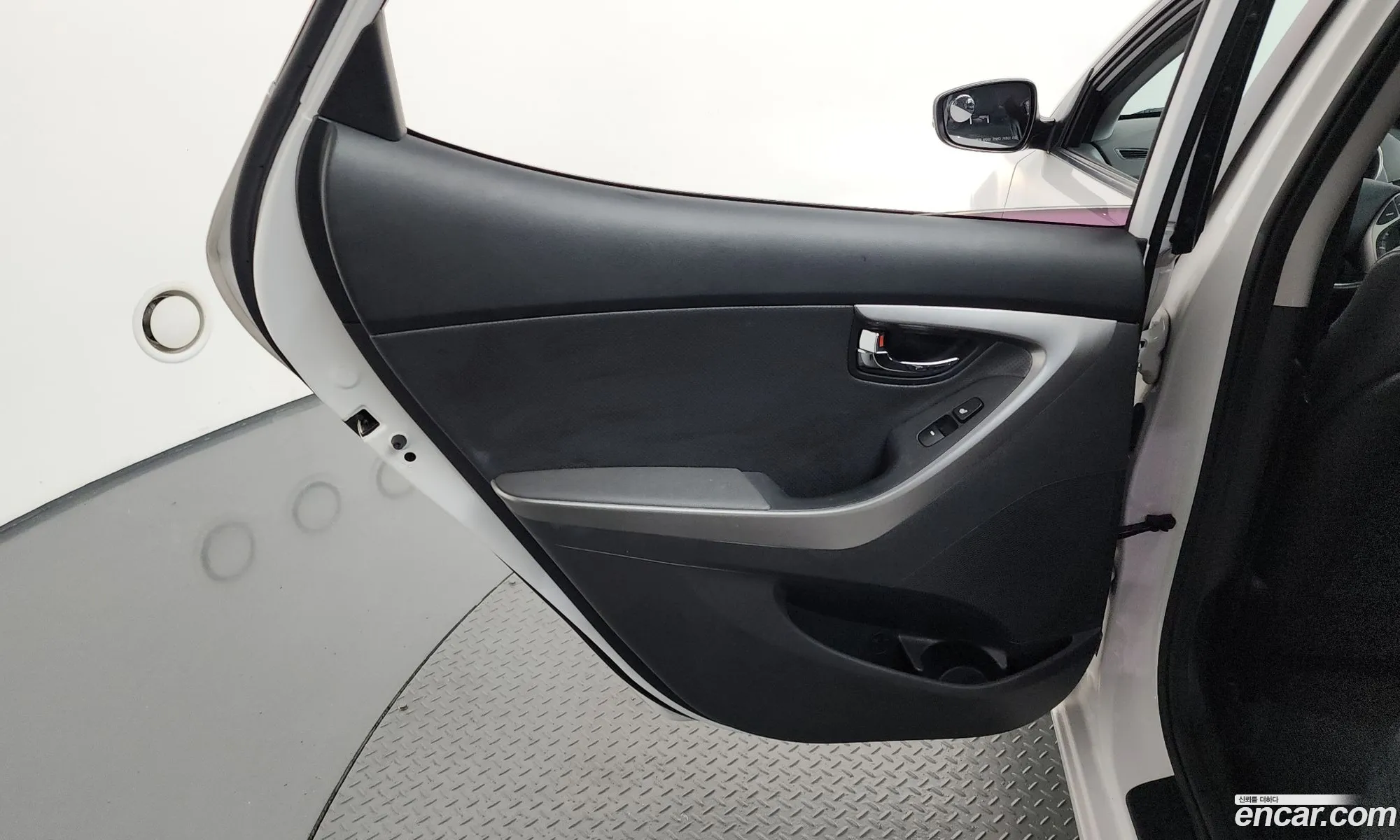 Hyundai Elantra MD 2012 — 31