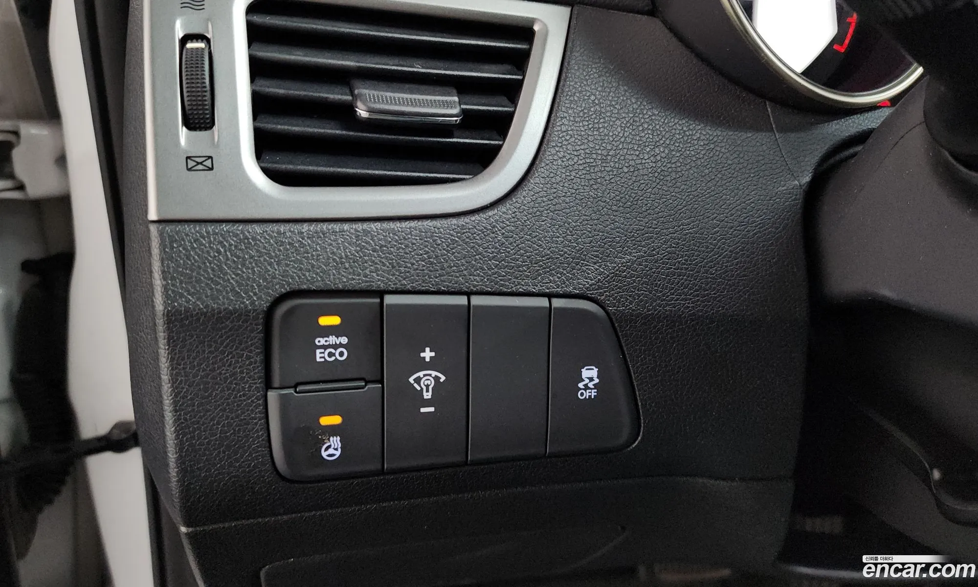 Hyundai Elantra MD 2012 — 17