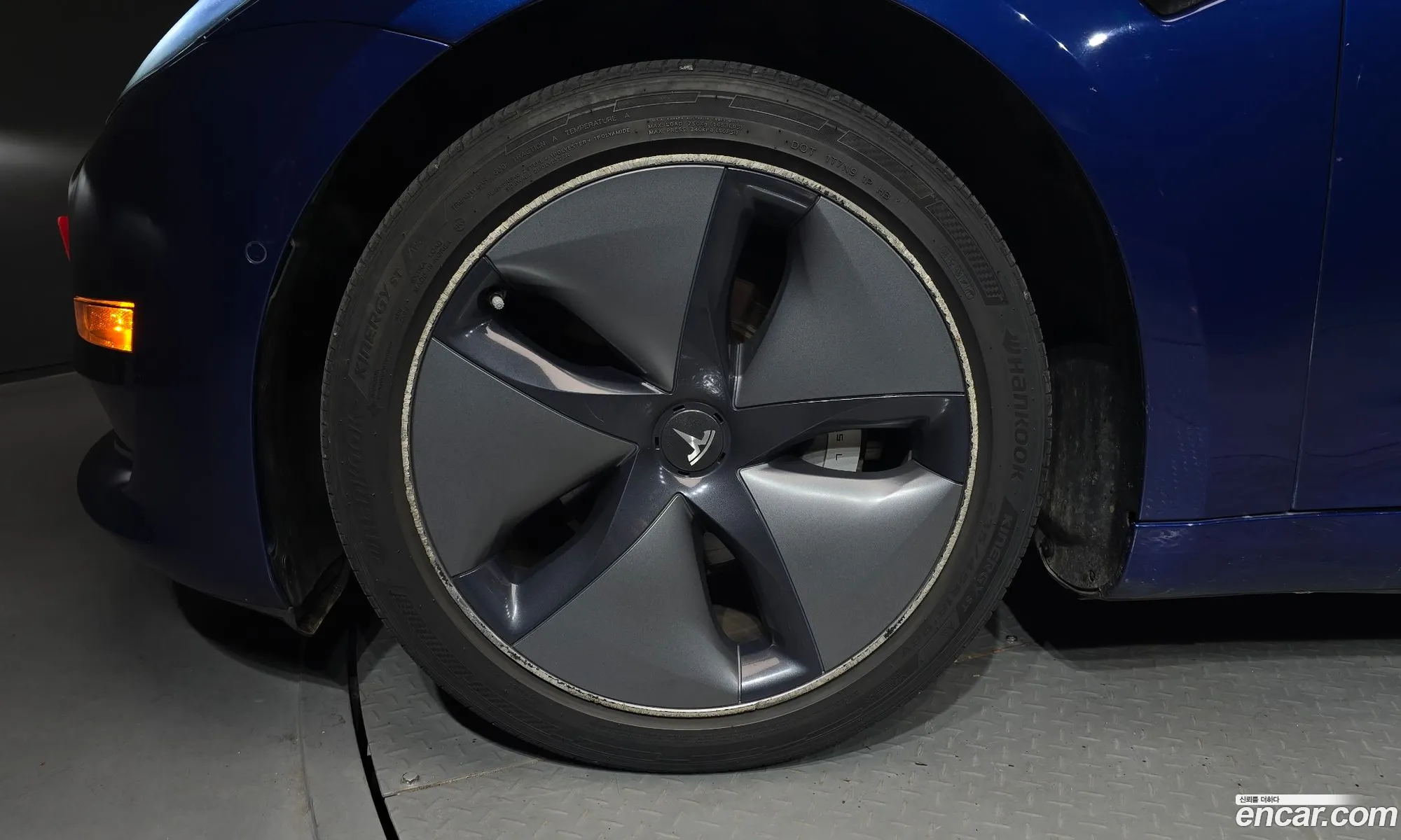 Tesla Model 3 2020 — 19