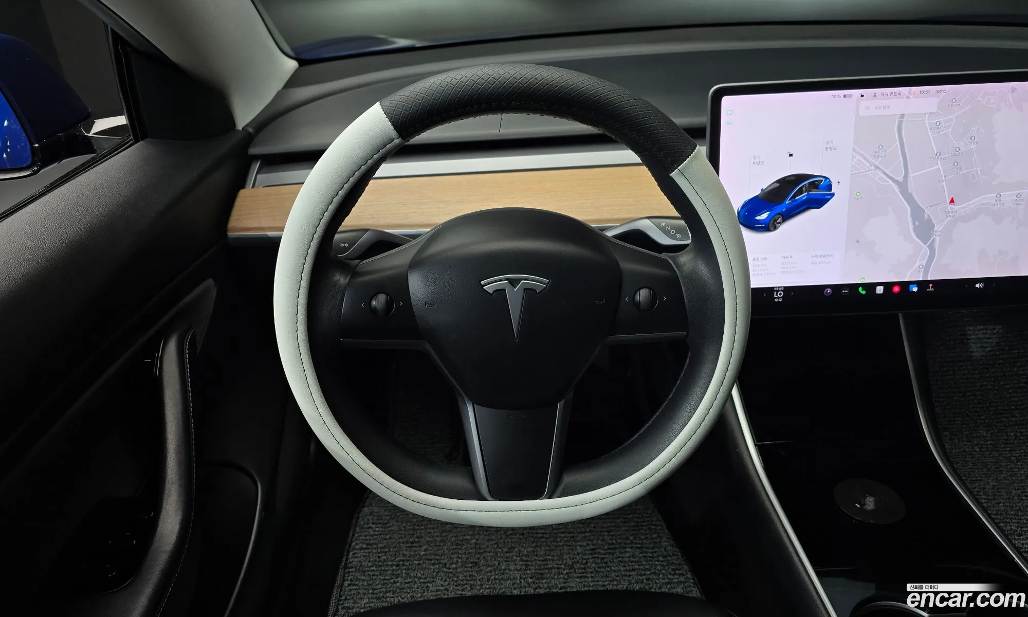 Tesla Model 3 2020 — 16