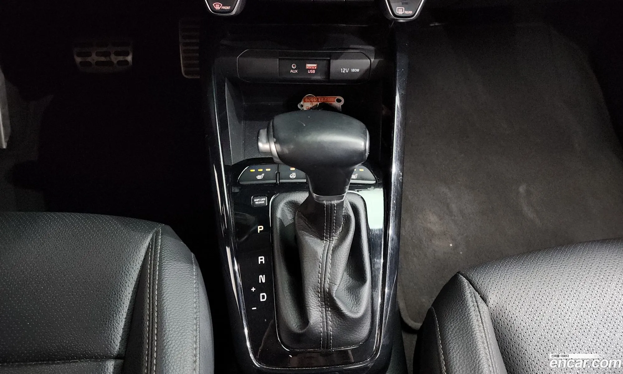 Kia Stonic 2018 KNADE815GJS121585 — 29
