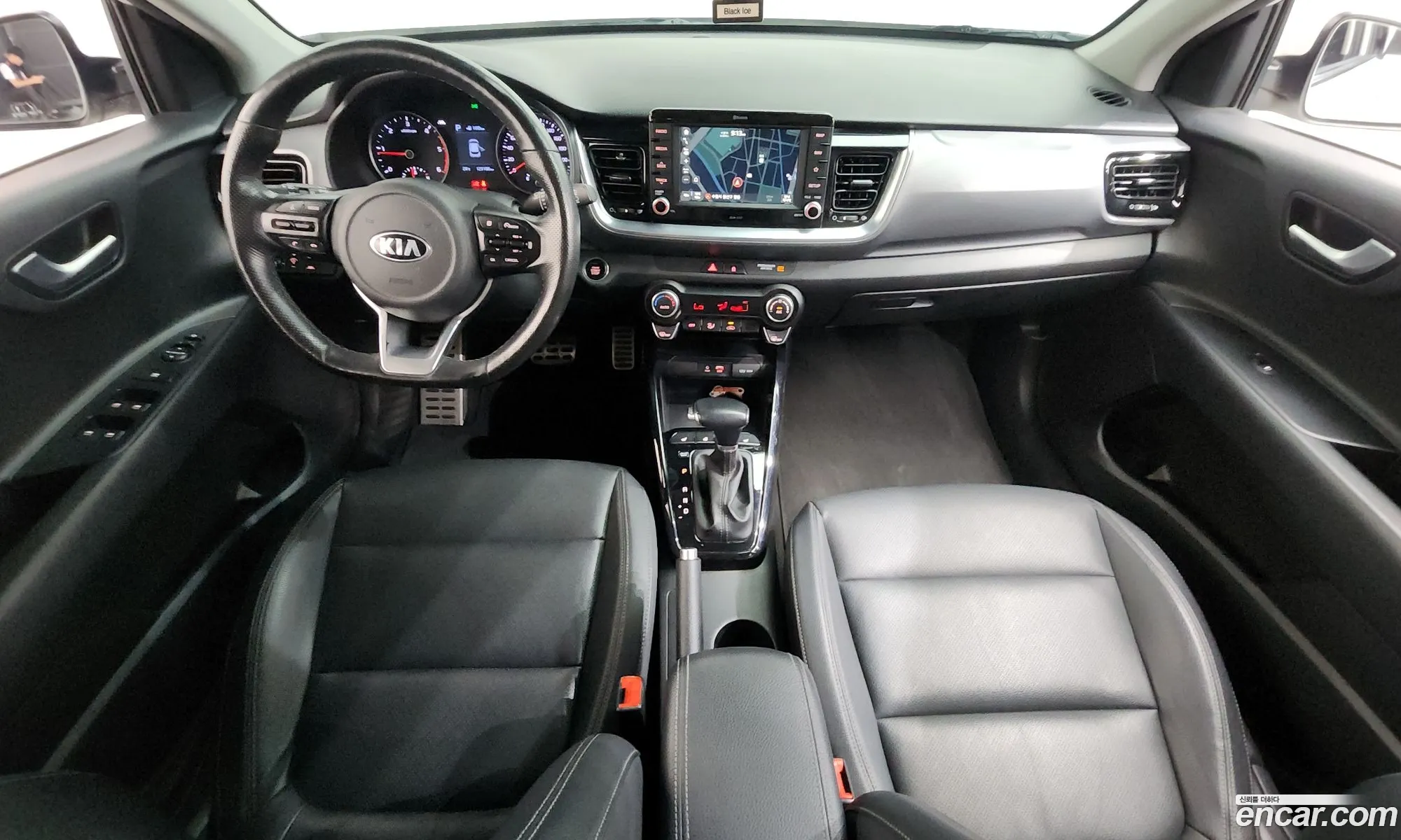 Kia Stonic 2018 KNADE815GJS121585 — 24