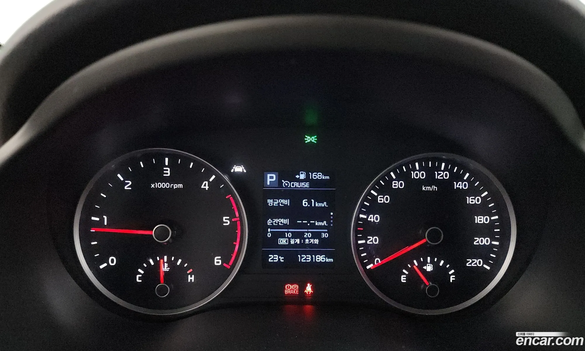 Kia Stonic 2018 KNADE815GJS121585 — 7