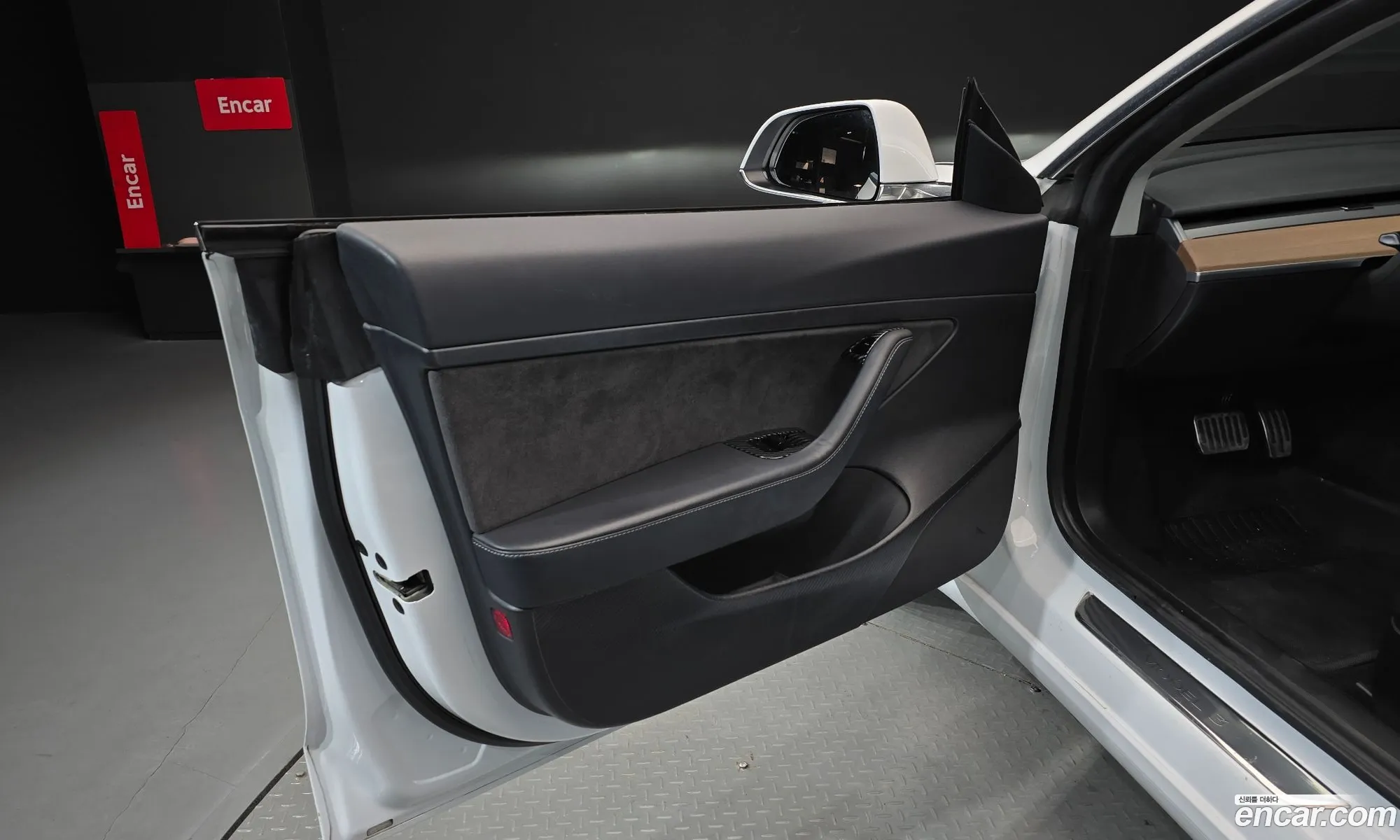 Tesla Model 3 2020 — 12