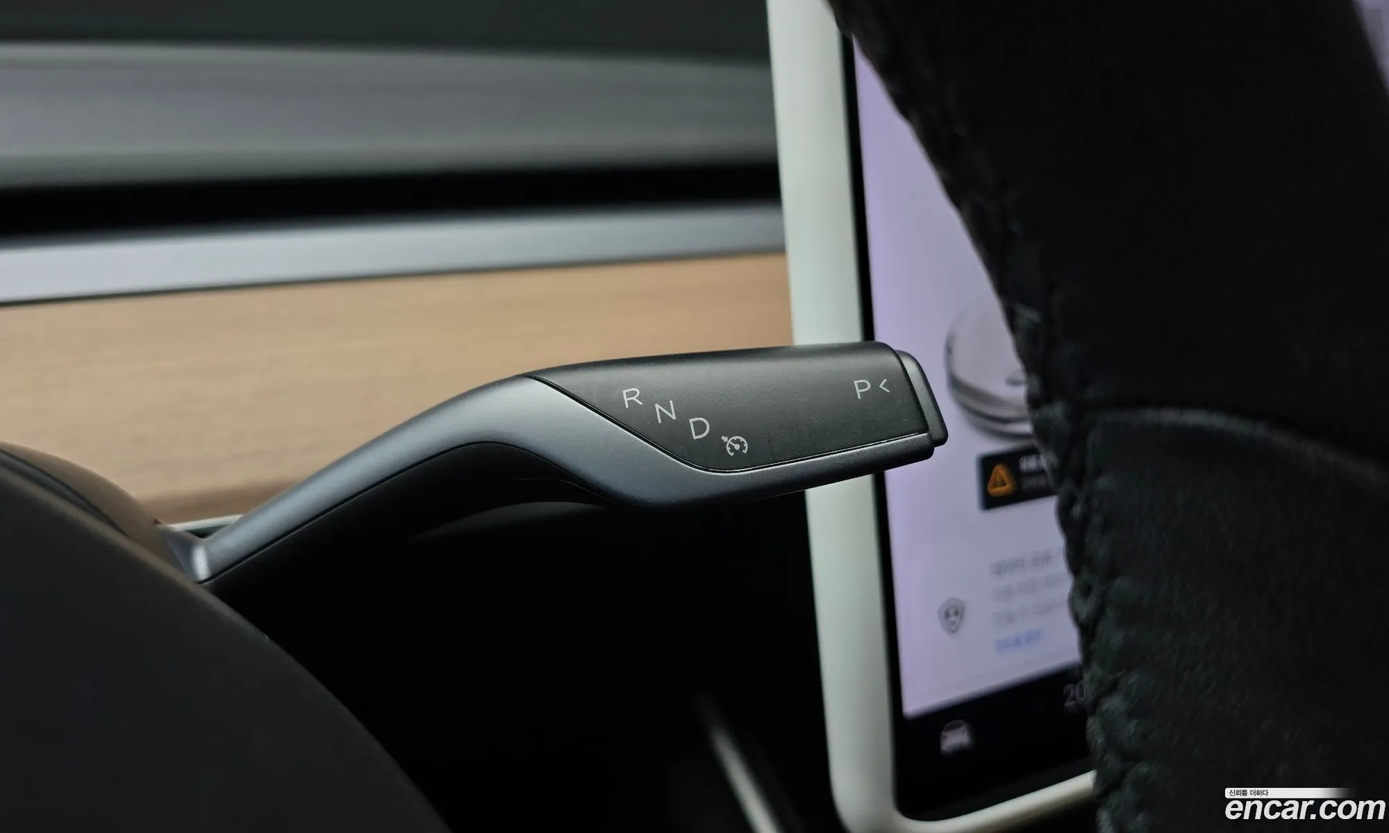 Tesla Model 3 2020 — 30