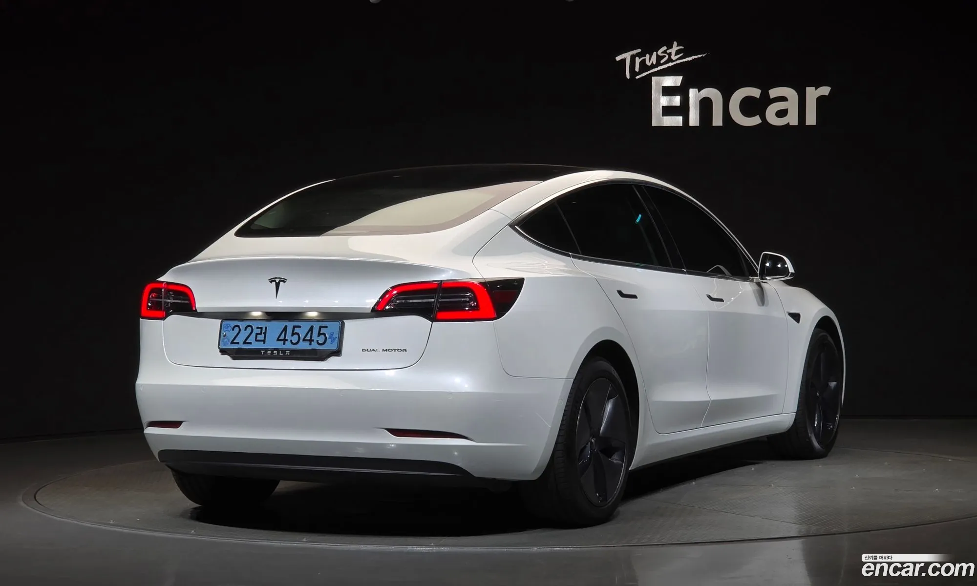 Tesla Model 3 2020 — 18