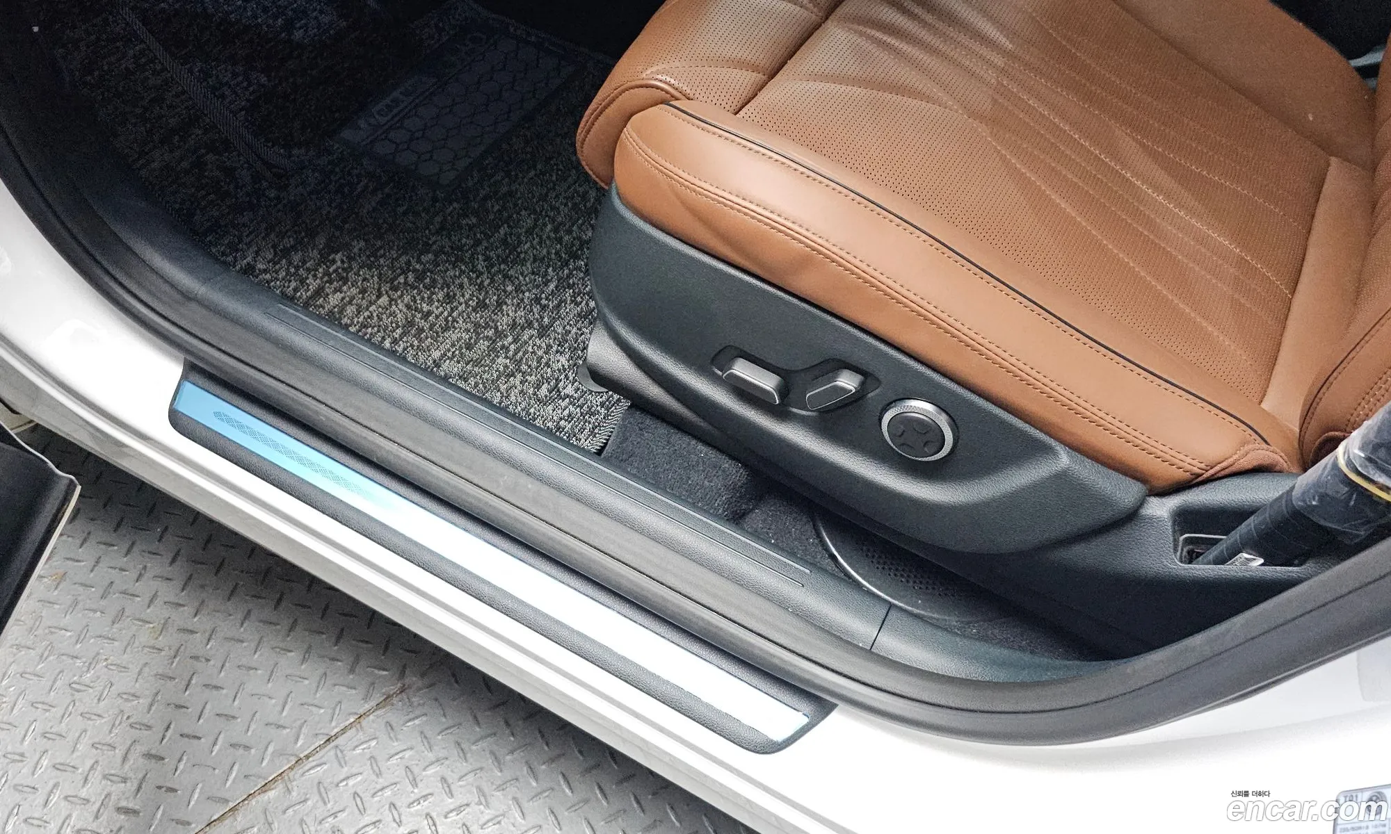 Genesis GV70 2024 — 16