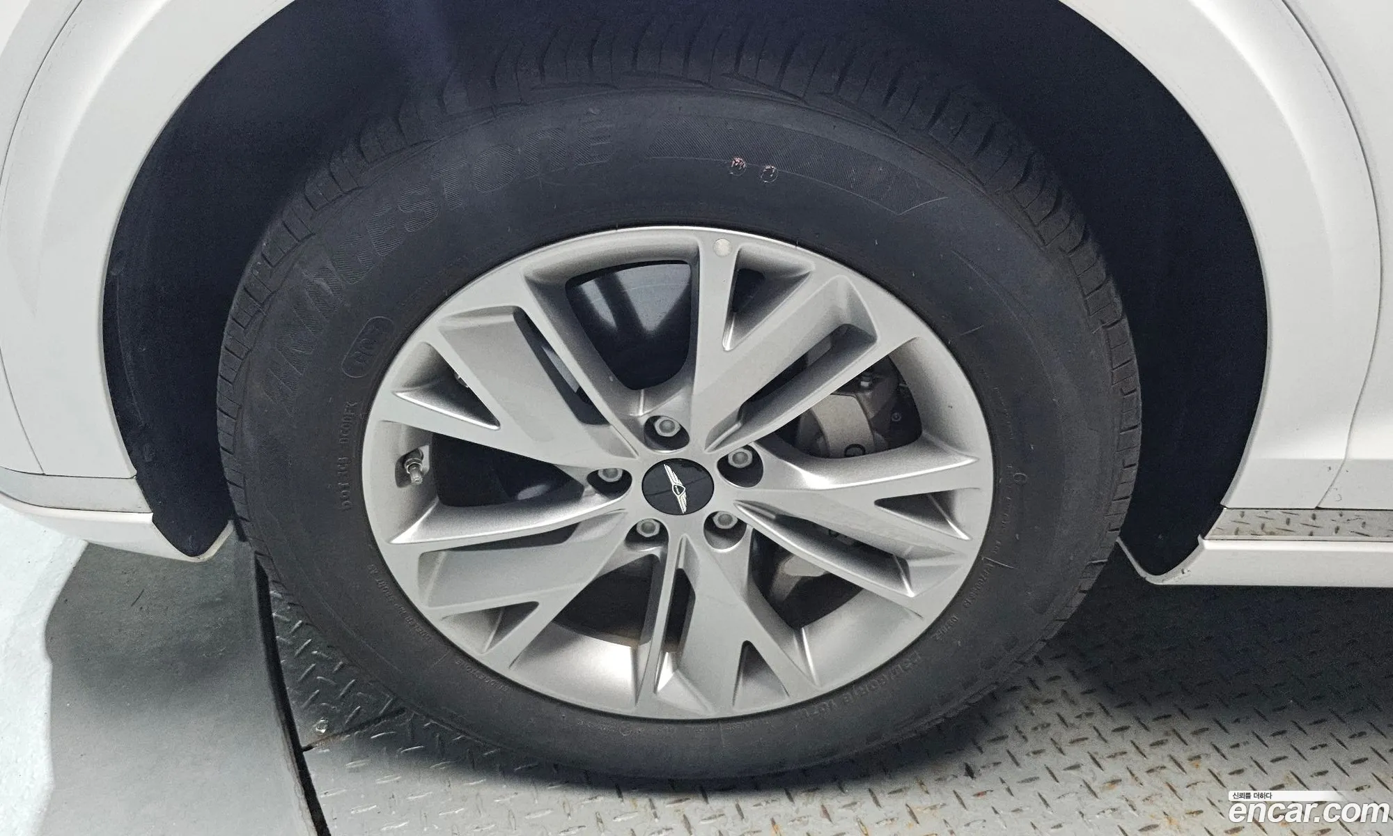 Genesis GV70 2024 — 10