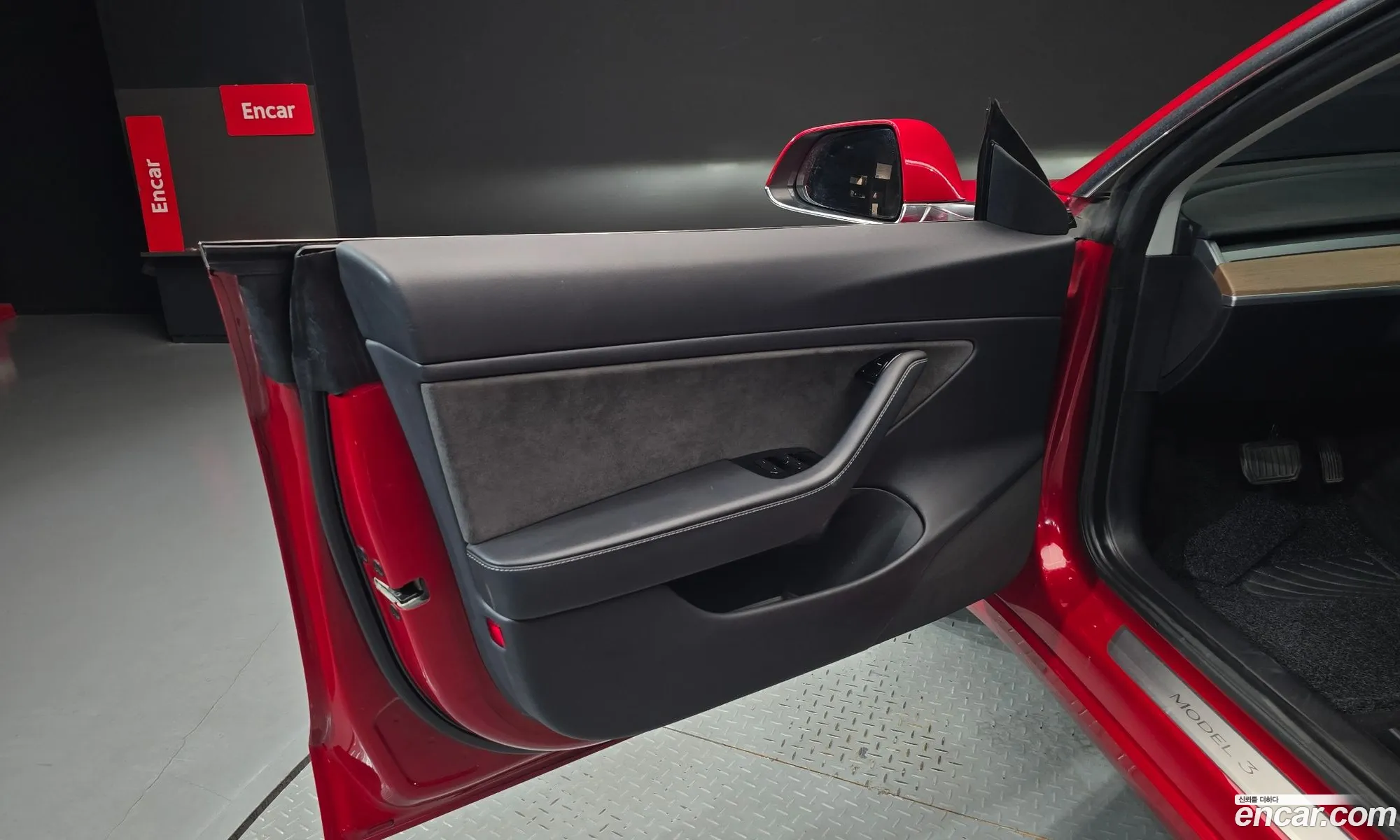 Tesla Model 3 2020 — 16