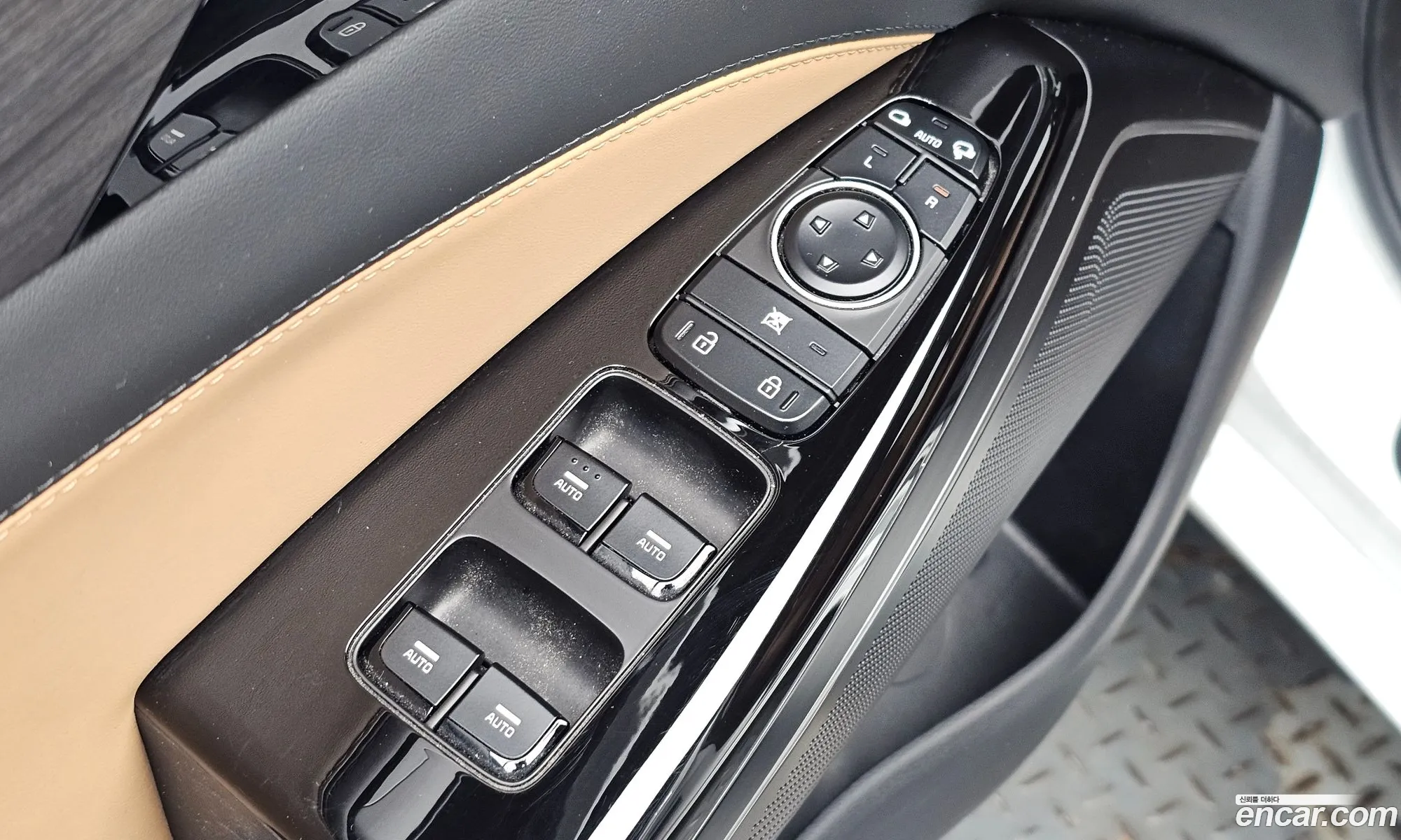 Kia K7 Premier 2020 KNALC41BBLA223583 — 26