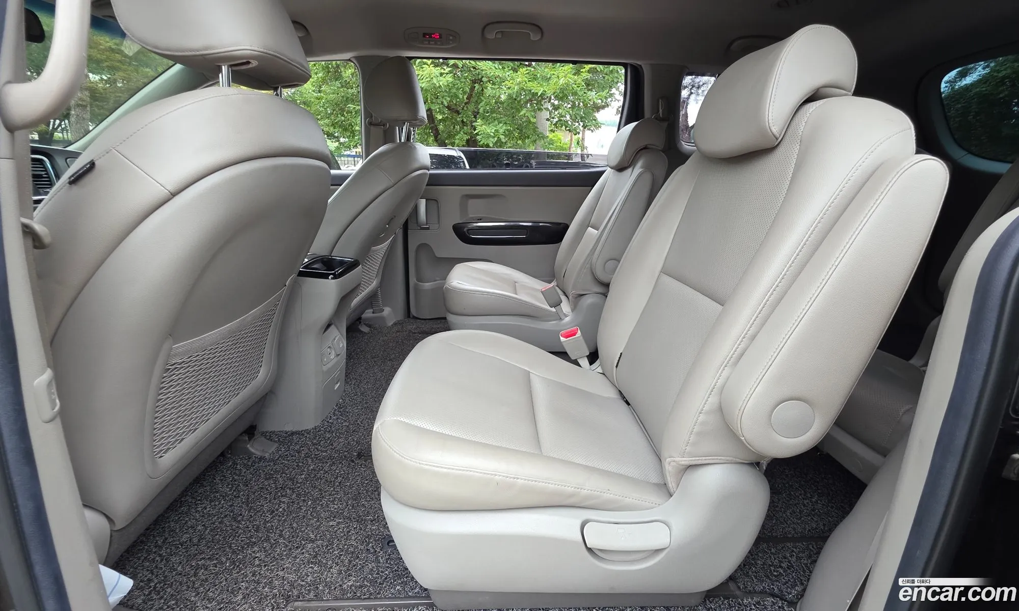 Kia Carnival 2017 KNAMC81ABJS368974 — 15