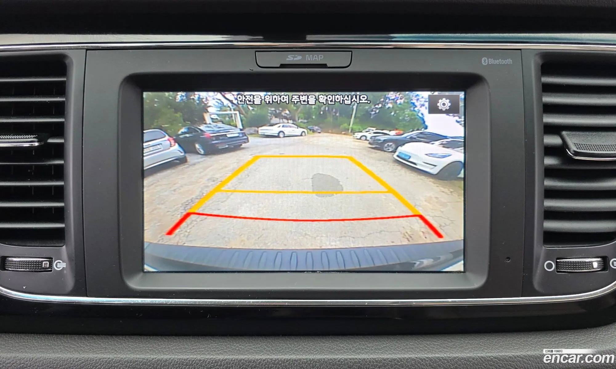 Kia Carnival 2017 KNAMC81ABJS368974 — 24