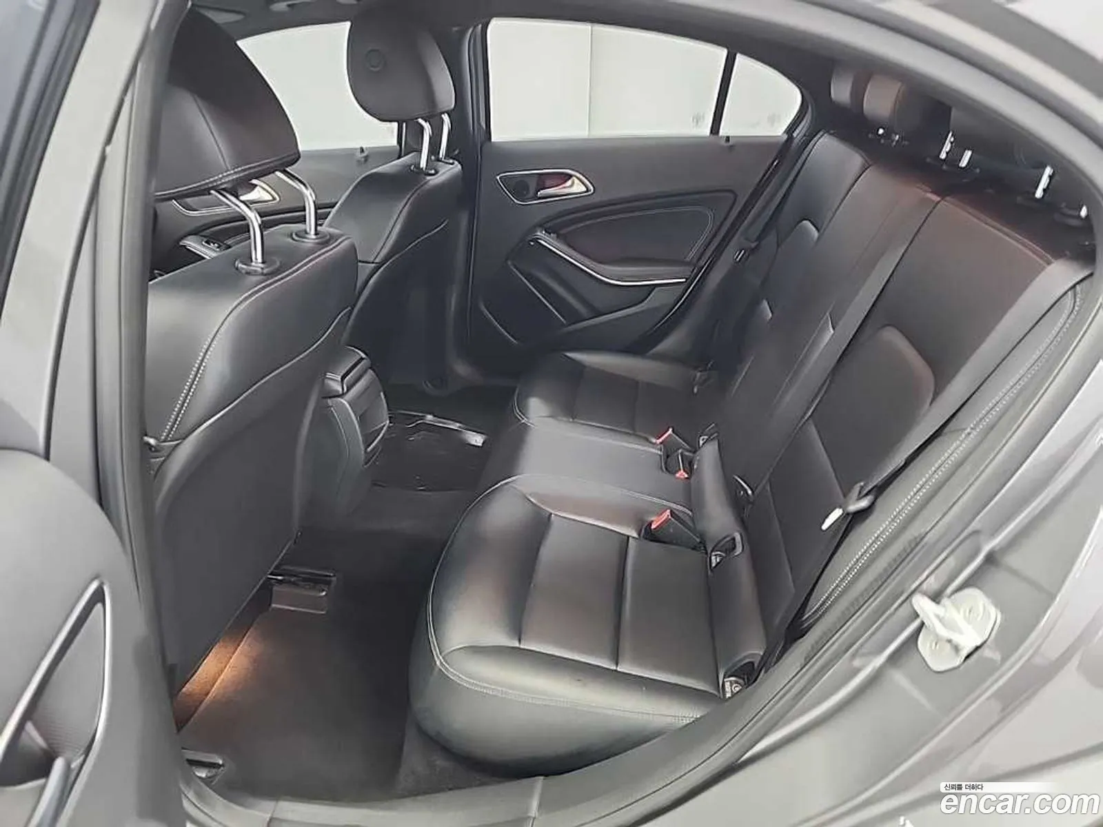 Mercedes-Benz A-Class W176 2016 — 13