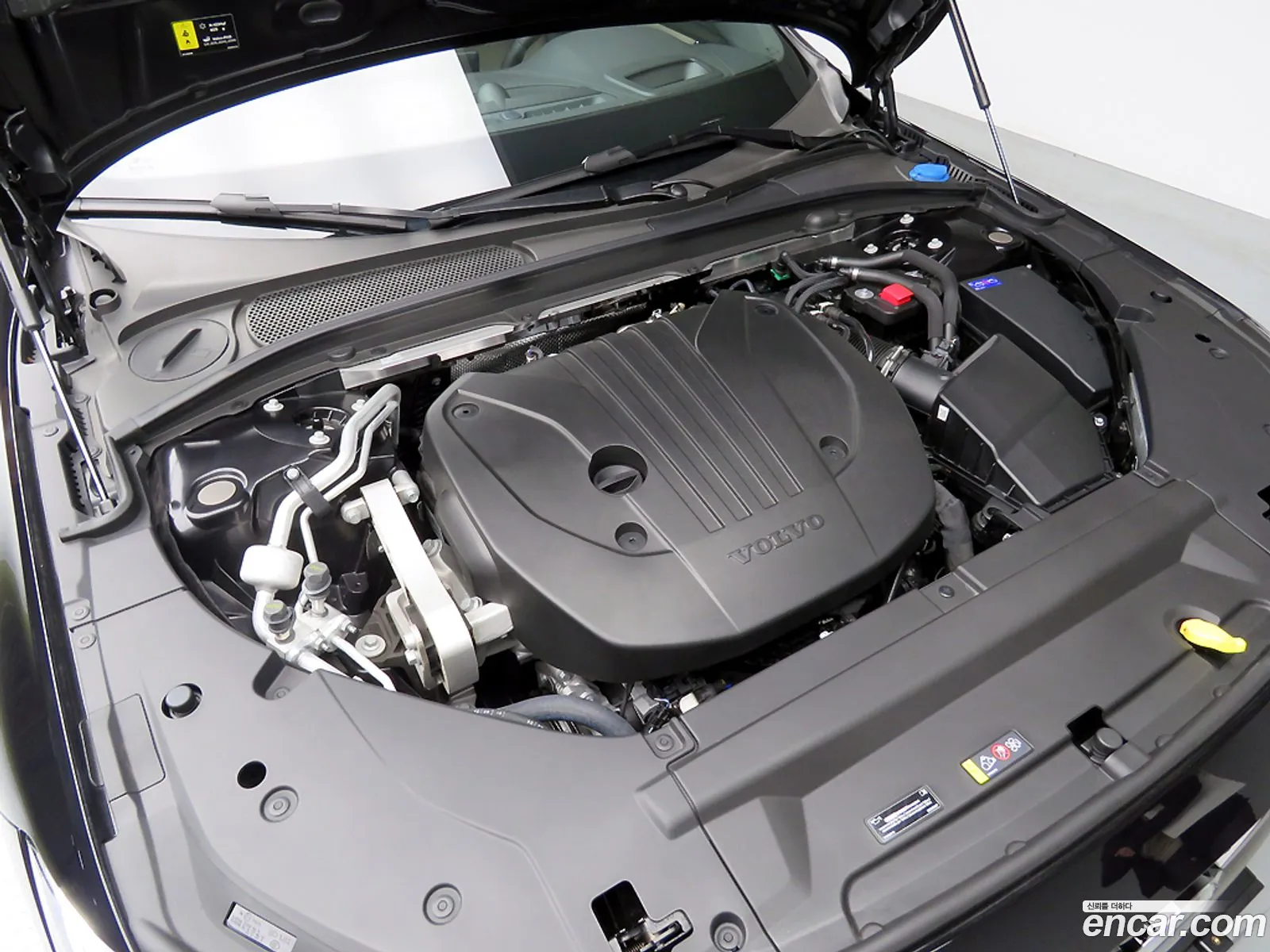 Volvo S90 2026 — 3