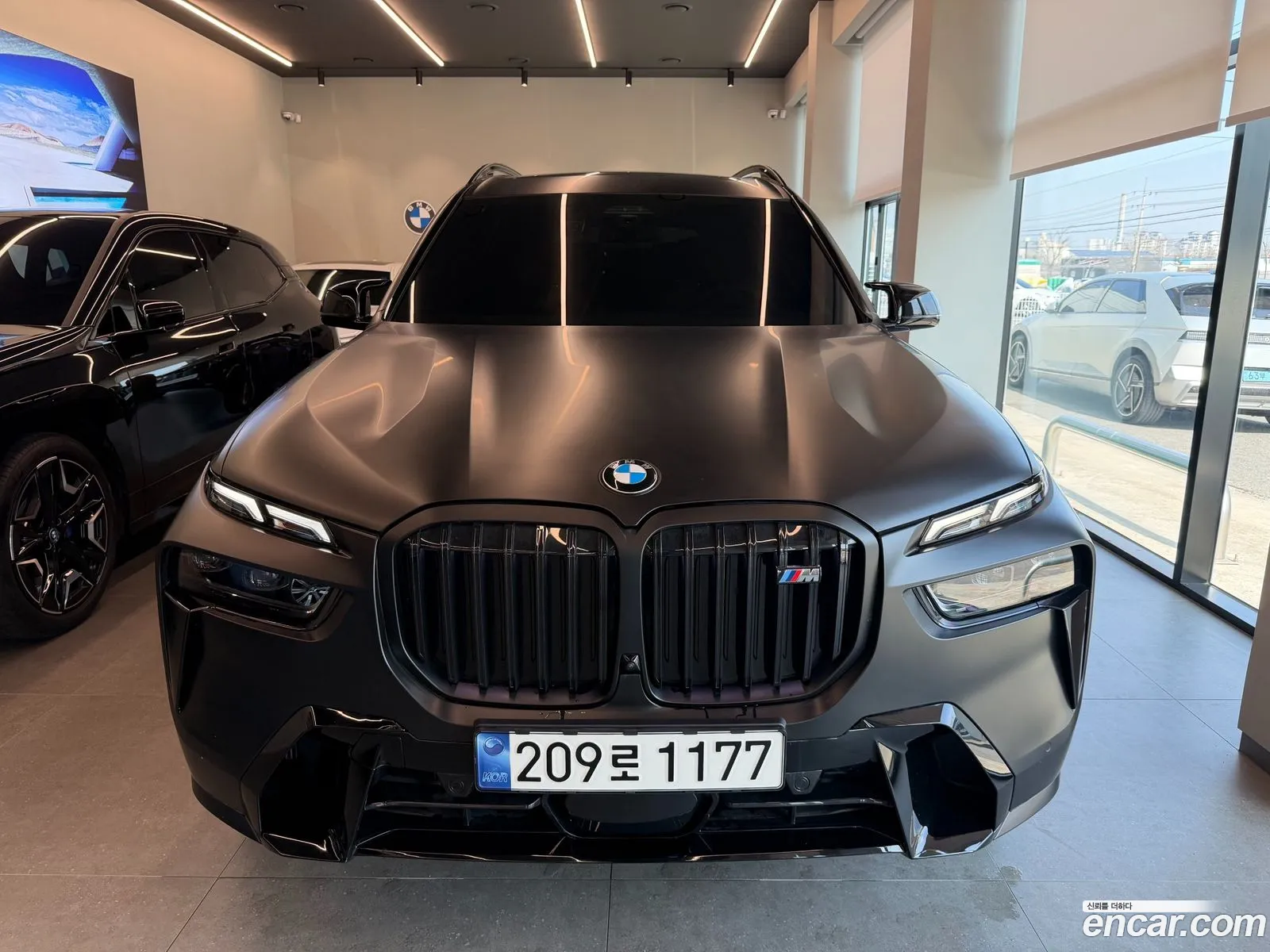 BMW X7 2024 — 7