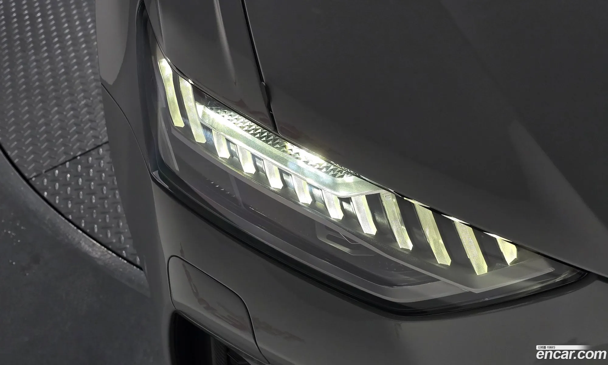 Audi RS6 2025 WUAZZZF2XSN908152 — 25