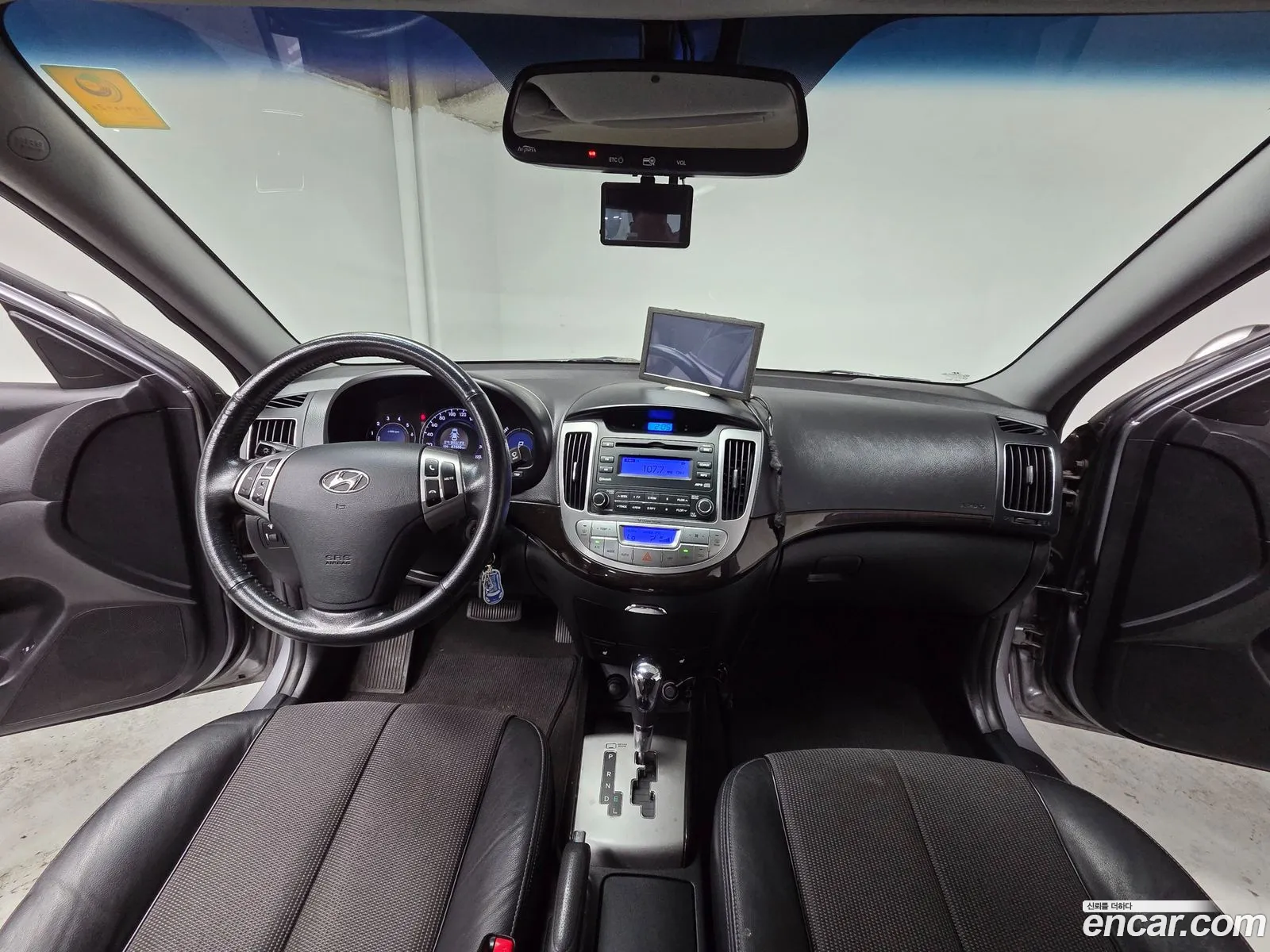 Hyundai Elantra Hybrid 2012 — 15