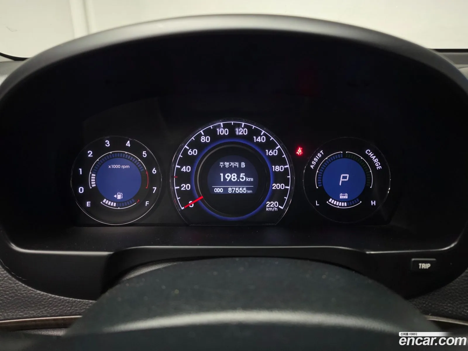 Hyundai Elantra Hybrid 2012 — 2