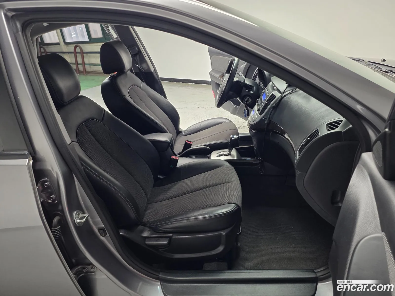 Hyundai Elantra Hybrid 2012 — 11