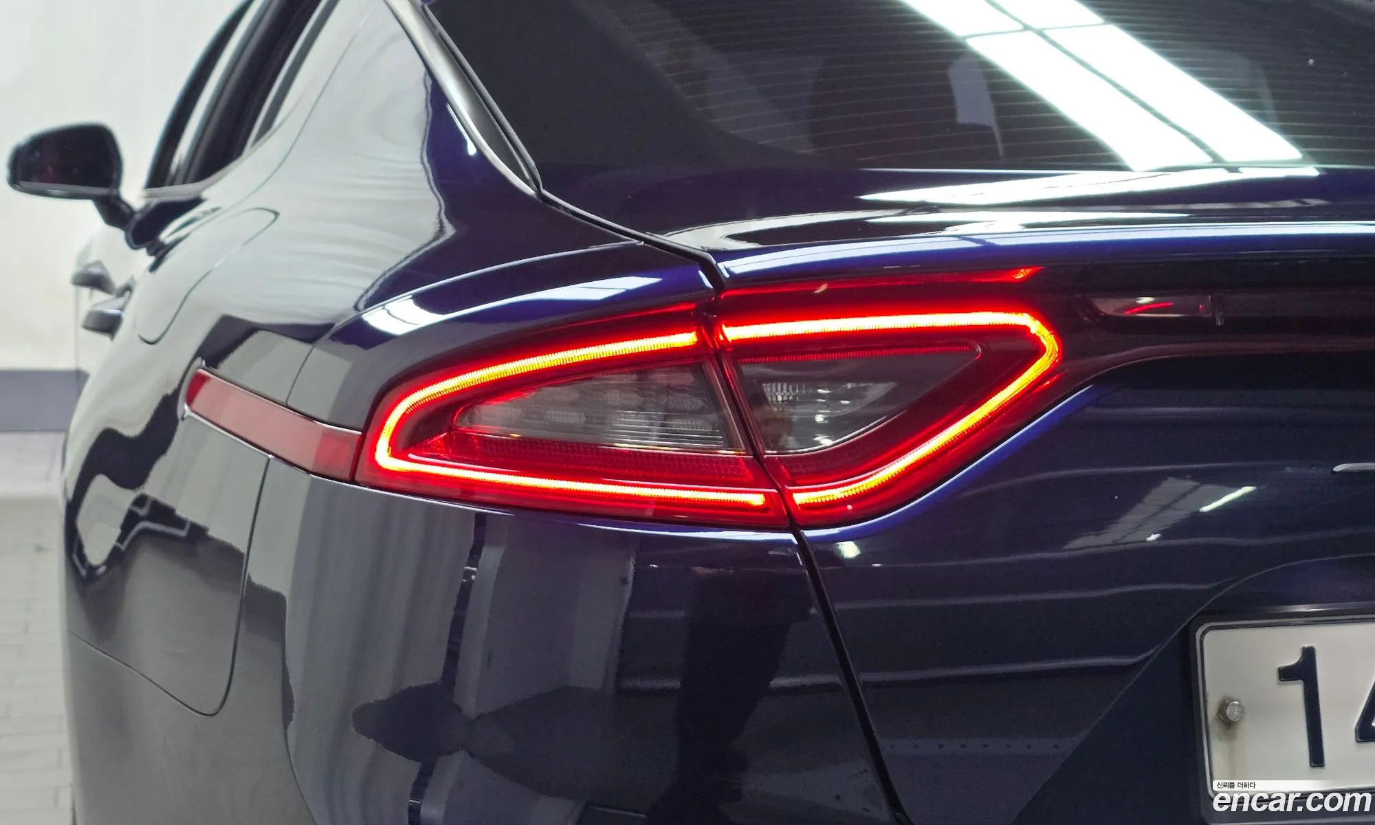 Kia Stinger 2019 — 19