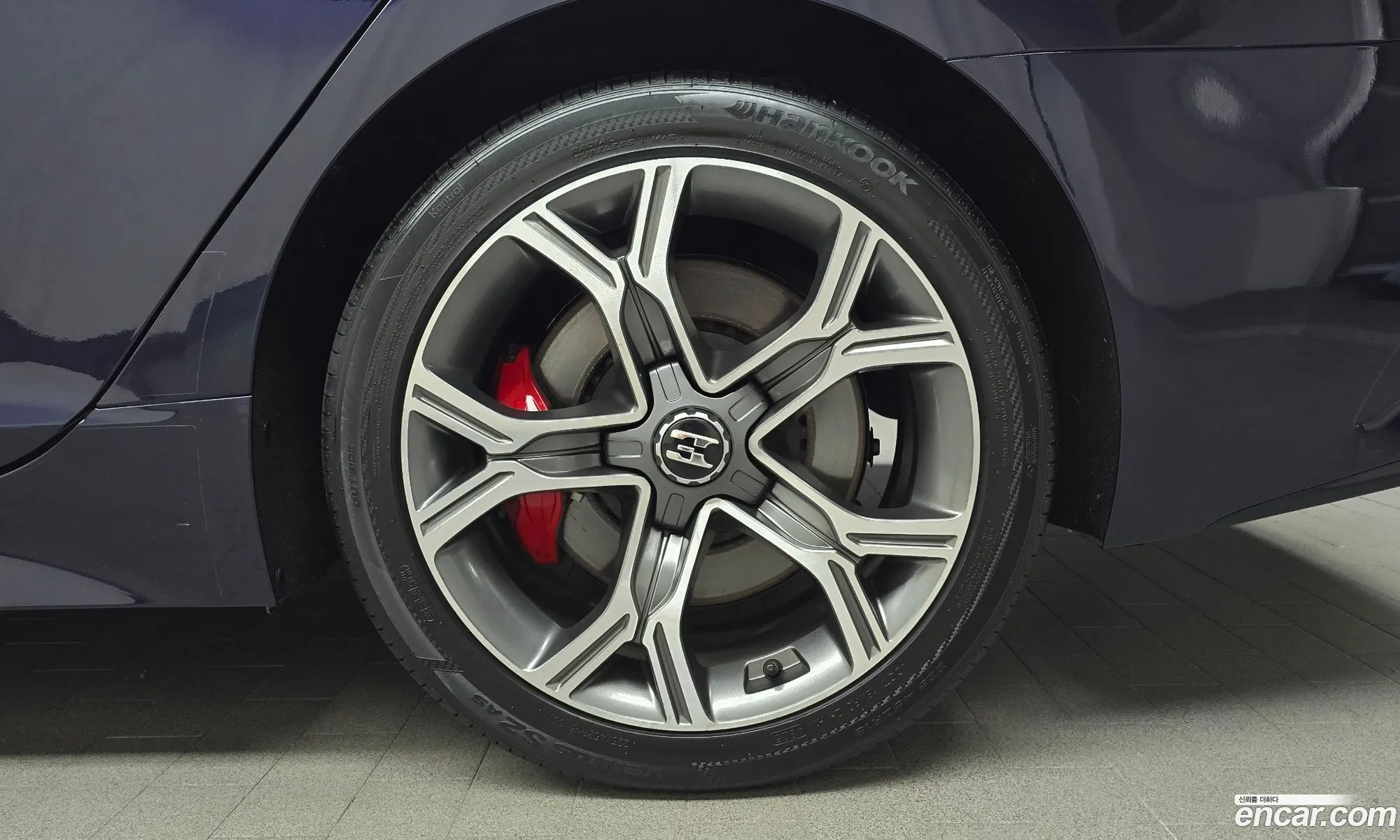 Kia Stinger 2019 — 16
