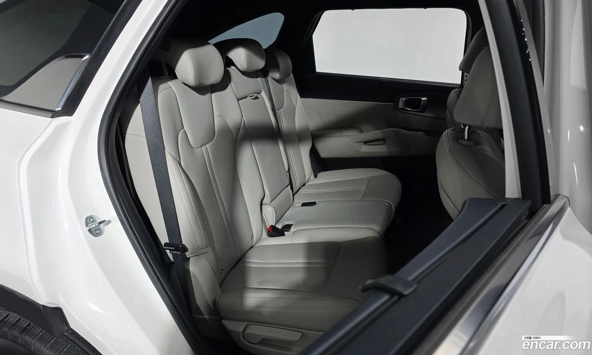 Kia Sorento 2022 KNARK81GBPA156705 — 24