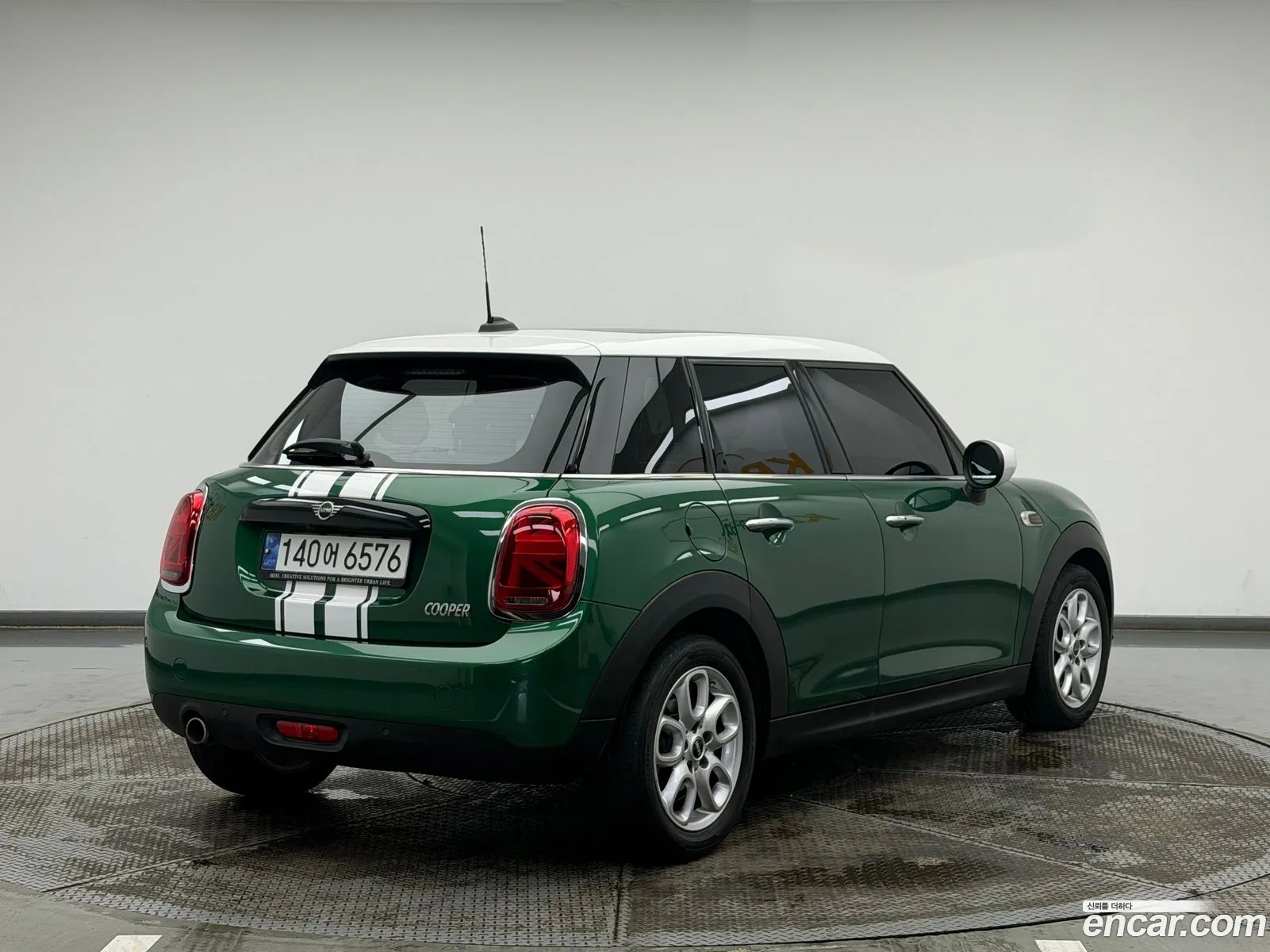 Mini Cooper 2021 — 8