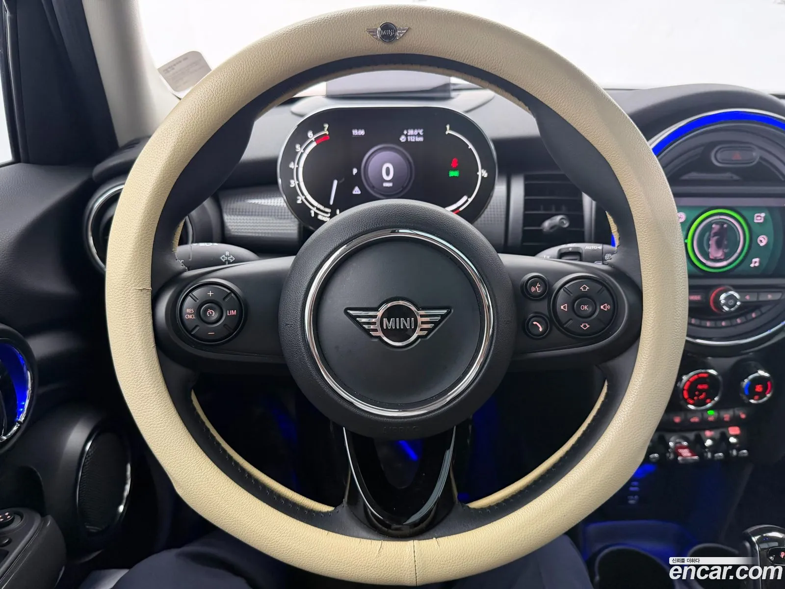 Mini Cooper 2021 — 3